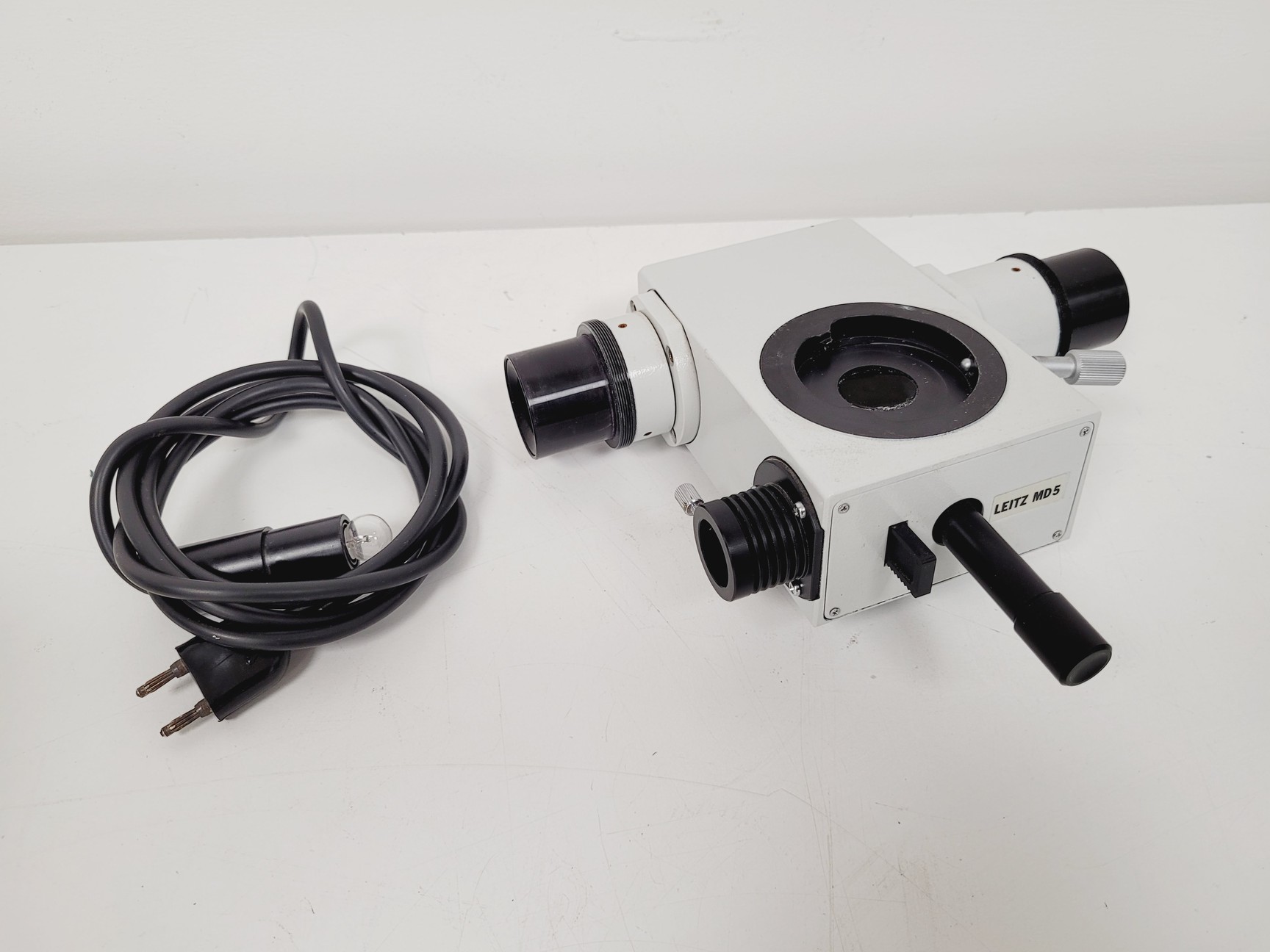 Image of Leitz Microscope Teaching Head  (512 661)  w/ Leitz MD5 & Stand Lab