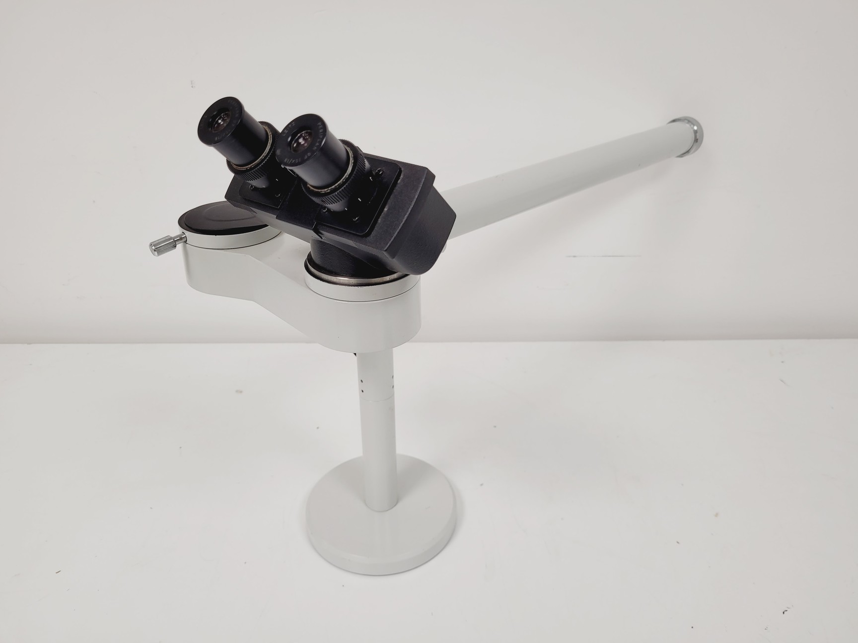 Image of Leitz Microscope Teaching Head  (512 661)  w/ Leitz MD5 & Stand Lab