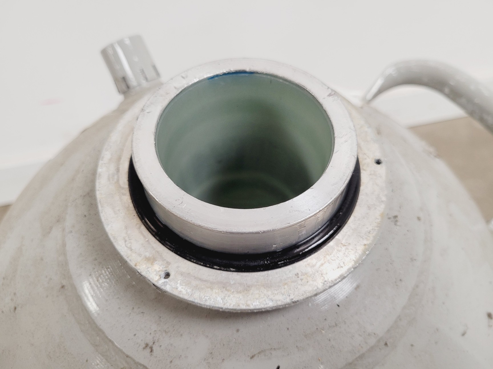 Image of Taylor-Wharton LD50 Liquid Nitrogen Dewar 