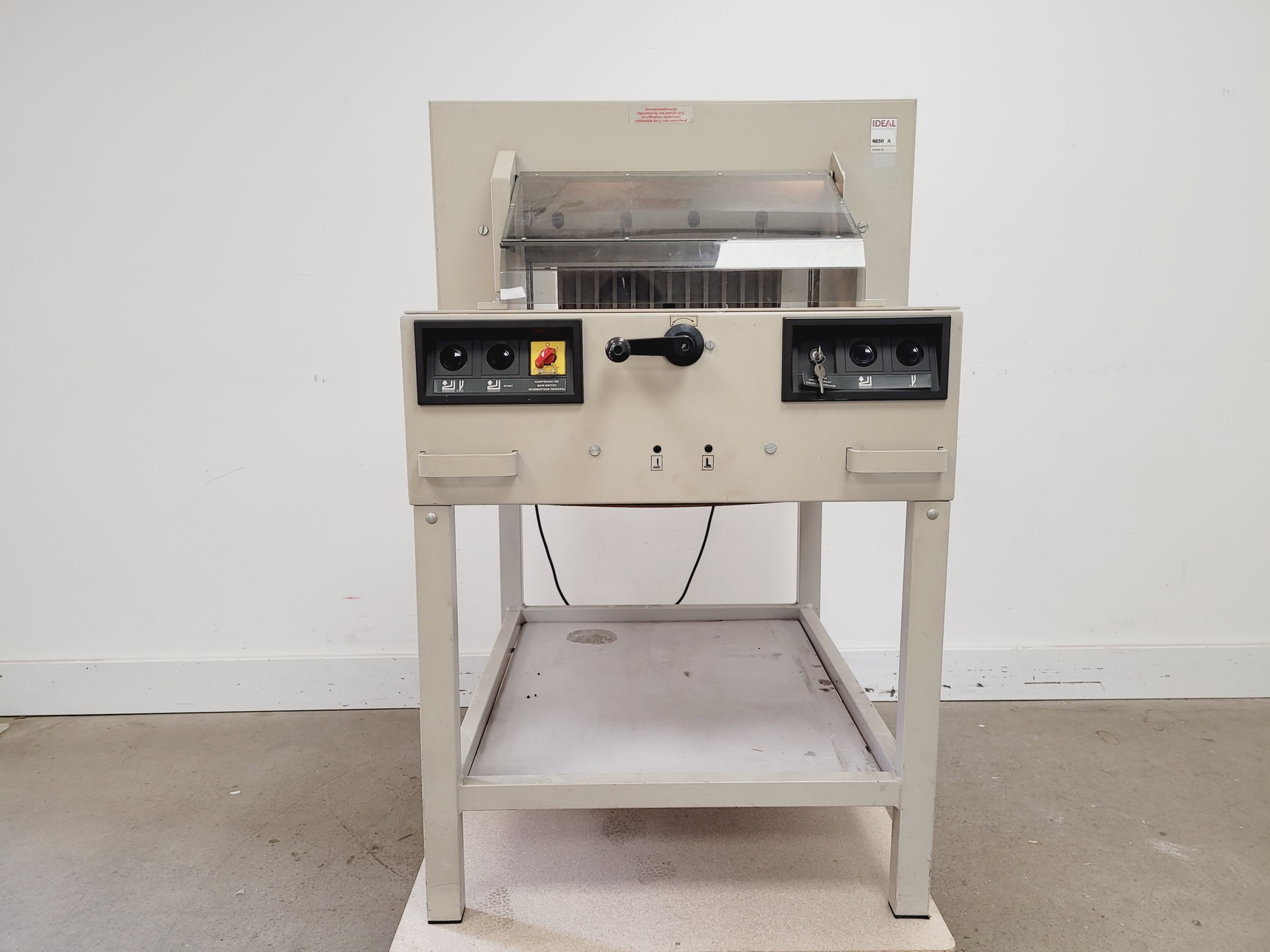 Image of Ideal 4850 A Paper Guillotine