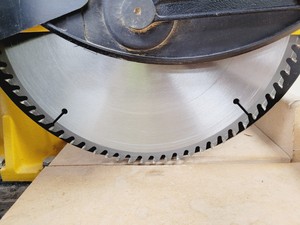 Thumbnail image of DeWalt DW721KN 300mm Radial Arm Saw 