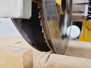 Thumbnail image of DeWalt DW721KN 300mm Radial Arm Saw 