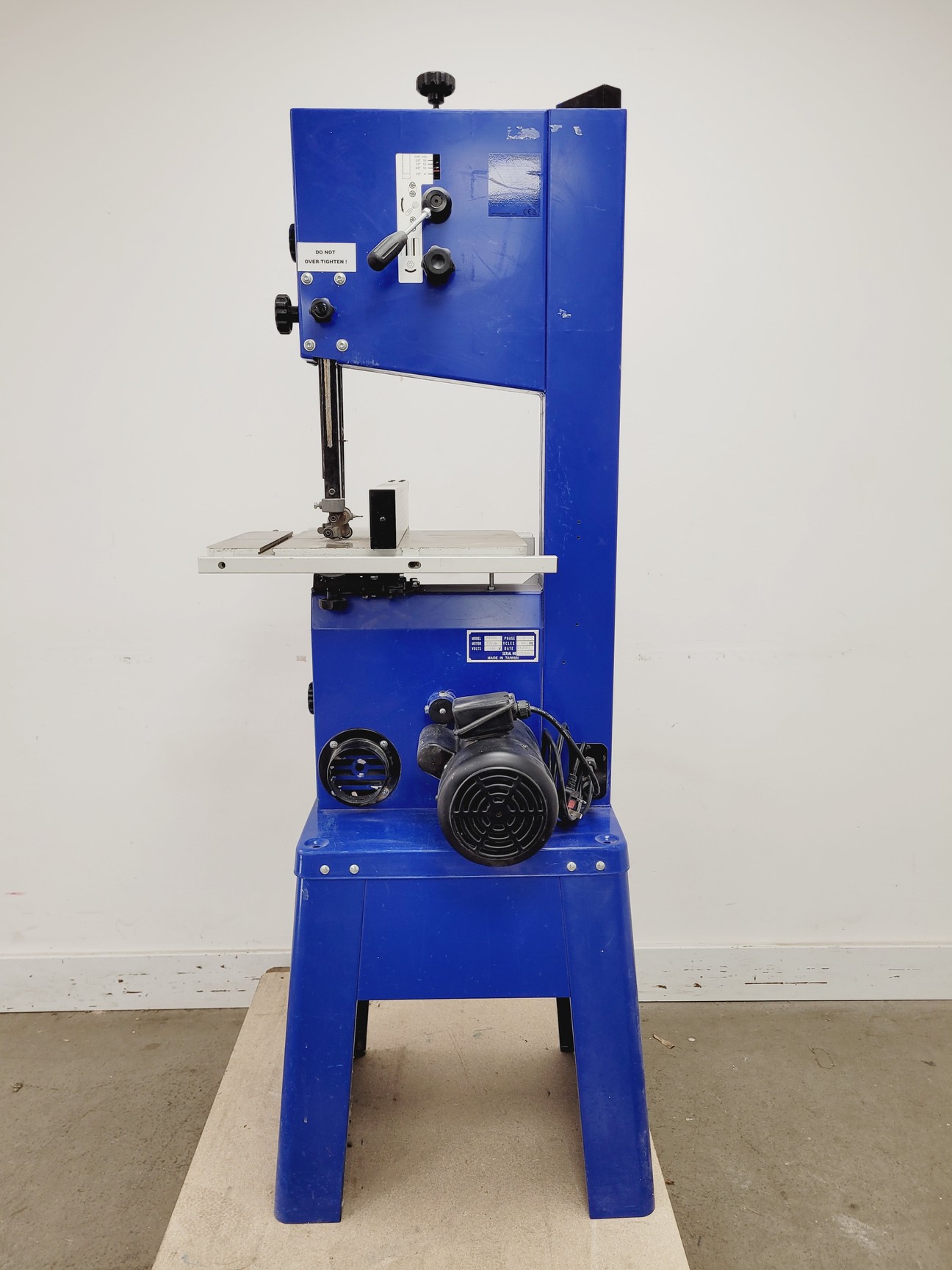 Image of Axminster Industrial Series AP3501B3 Bandsaw
