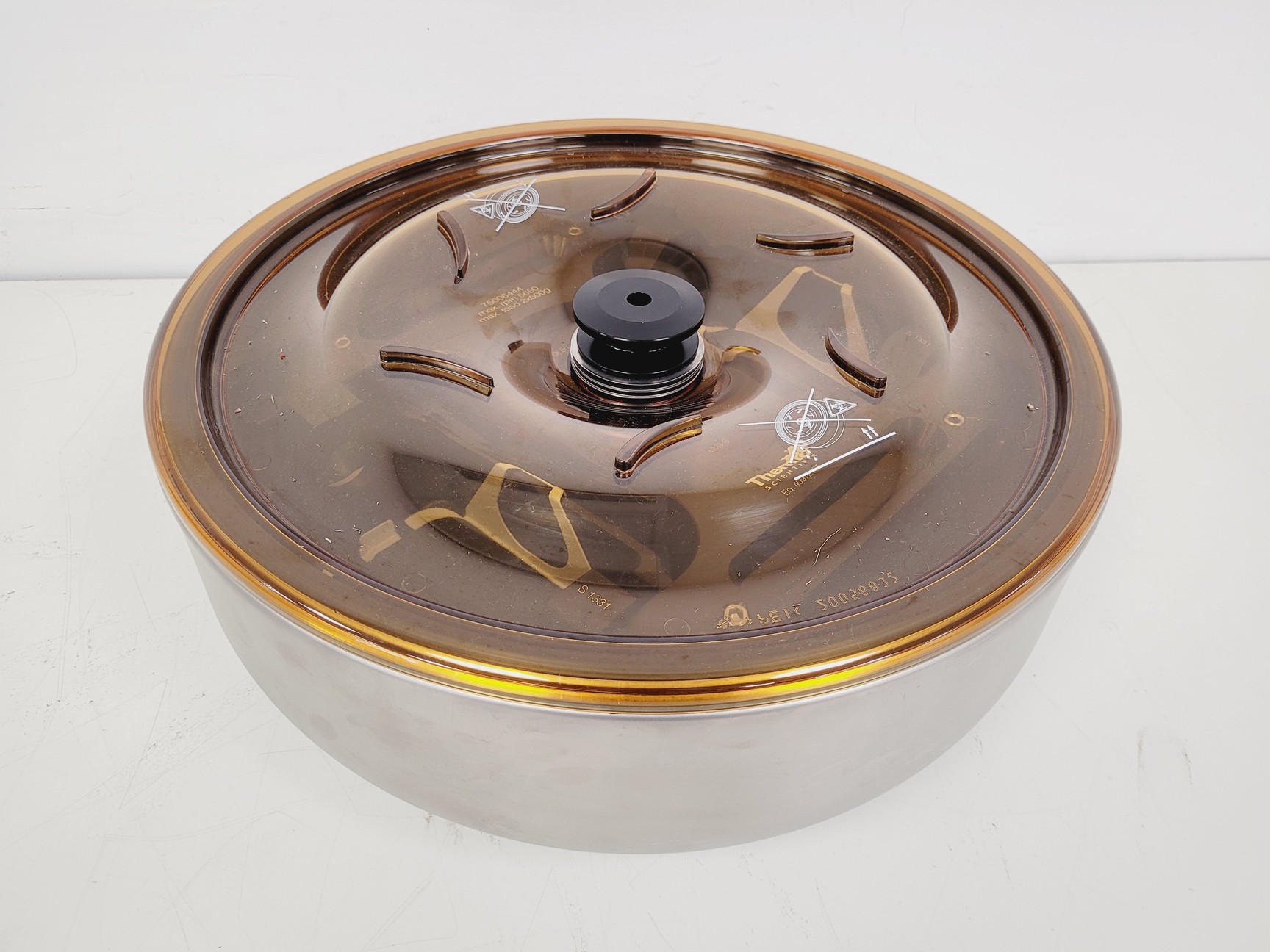Image of Thermo Scientific HIGHPlate Windshielded Swinging Bucket Rotor 5650rpm 2x500g