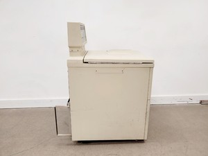 Thumbnail image of Beckman J2-MC Centrifuge - Rotor Not Included Lab