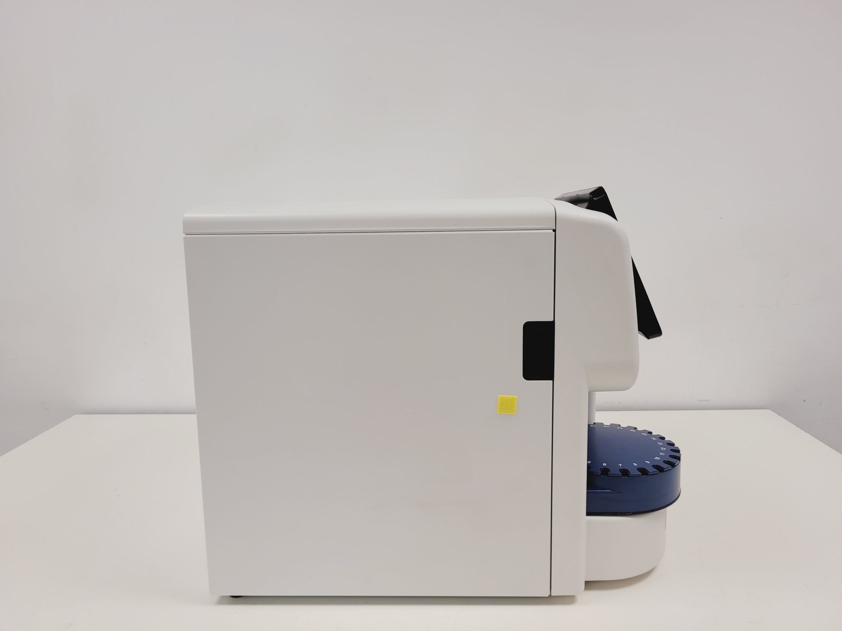 Image of Beckman Coulter Vi-CELL BLU Cell Counter Lab