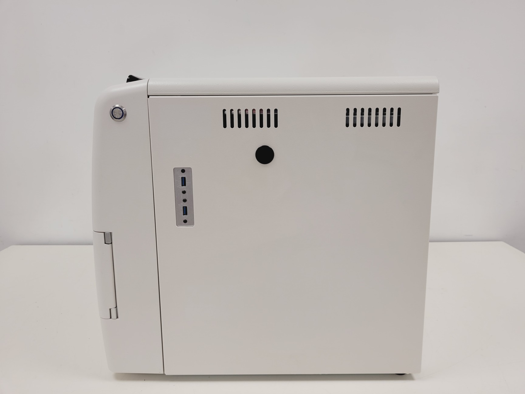 Image of Beckman Coulter Model Vi-CELL BLU Cell Viability Analyzer (2020)