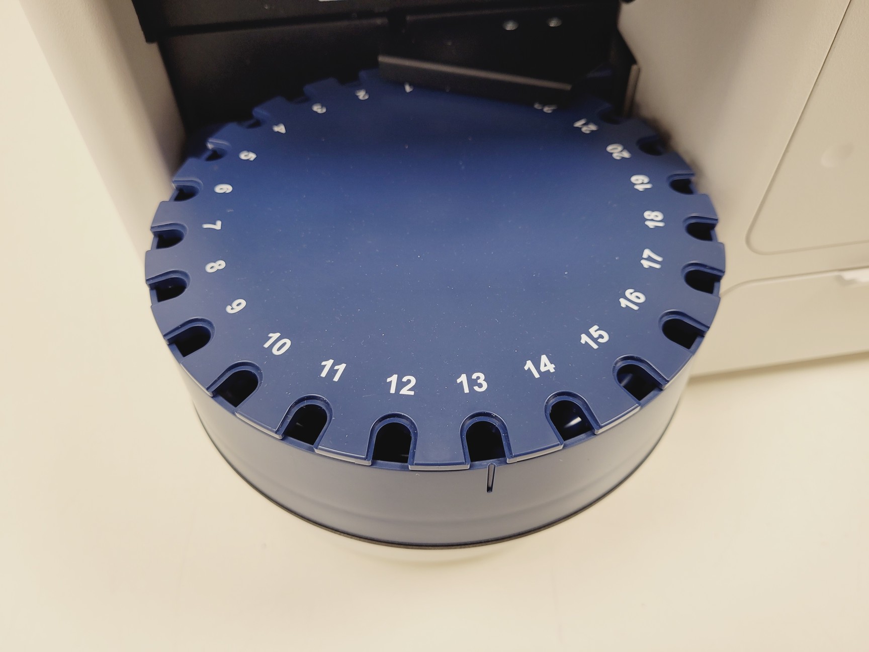Image of Beckman Coulter Vi-CELL BLU Cell Viability Analyzer Lab (2021)