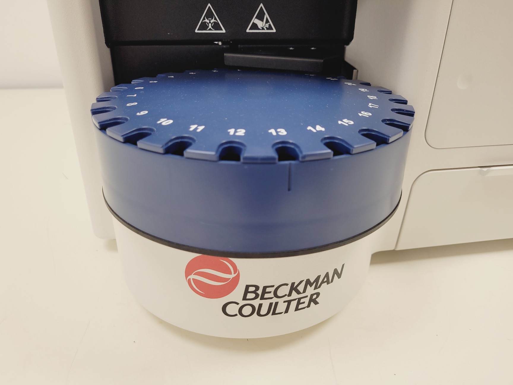 Image of Beckman Coulter Vi-CELL BLU Cell Viability Analyzer Lab (2021)