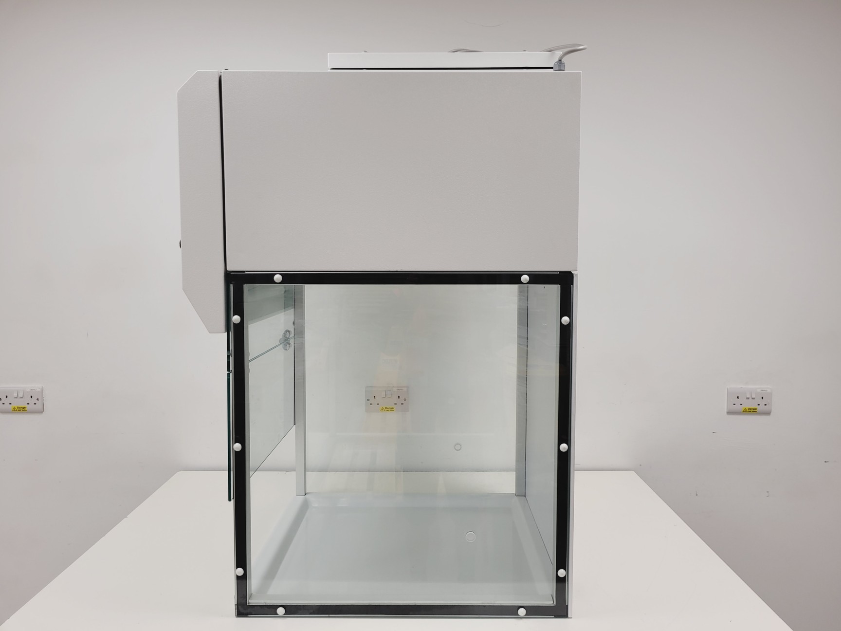 Image of ENVAIR Fume Cupboard eco Chem Coalsafe Elite 06 Lab