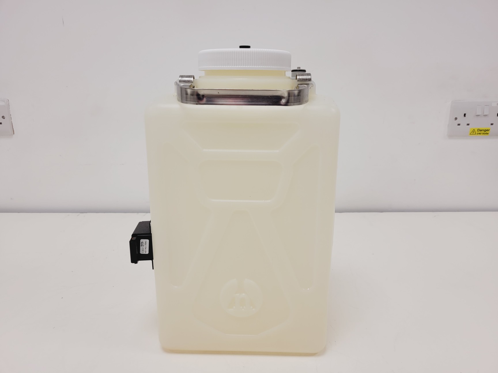 Image of Hamilton Microlab STAR Liquid Handler SPAN-8 96-Well Dispensing Head Lab