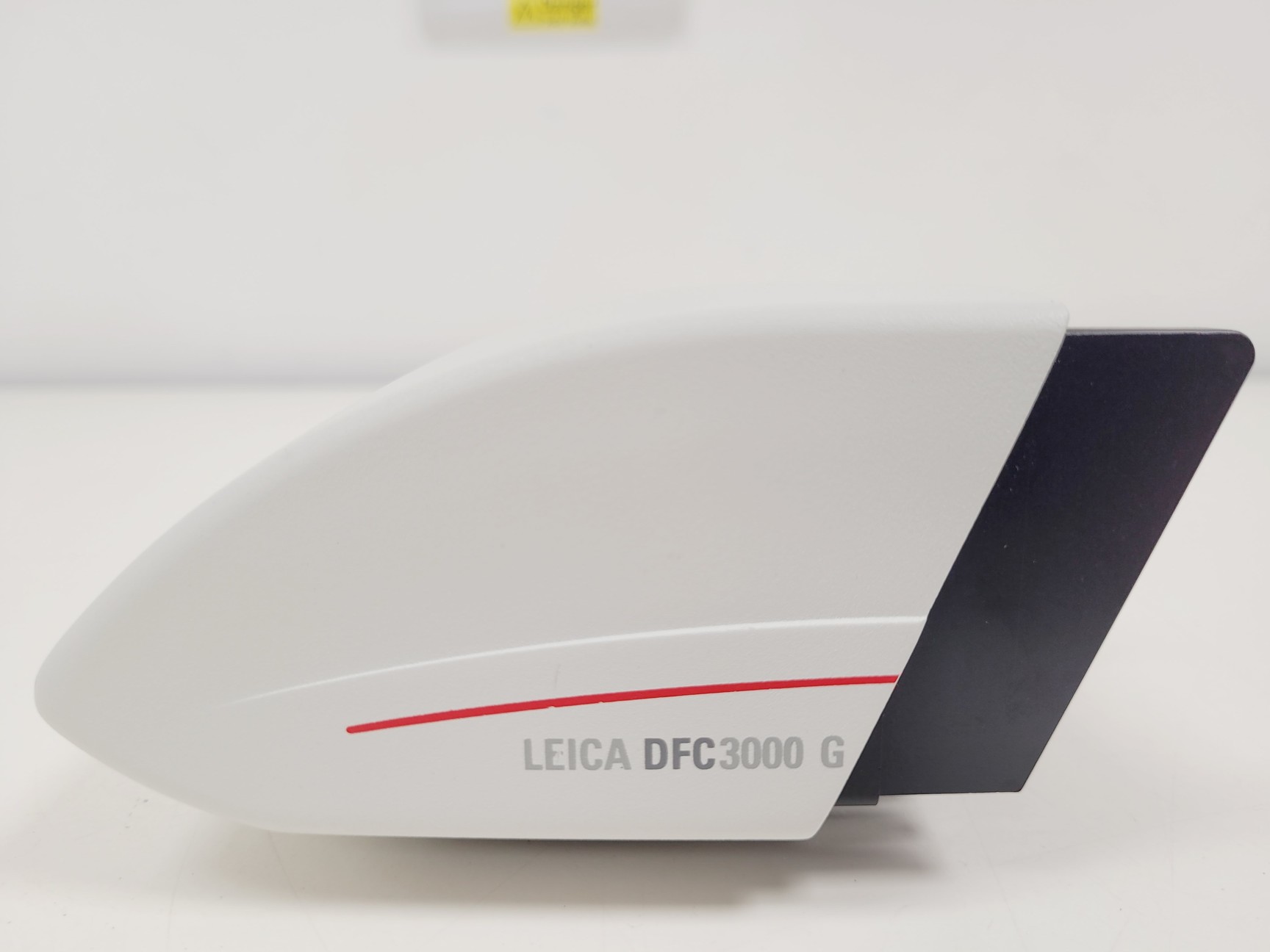 Image of Leica DMi8 Inverted Microscope w/ Tiltable Transmitted Light Arm & 5 x Objective