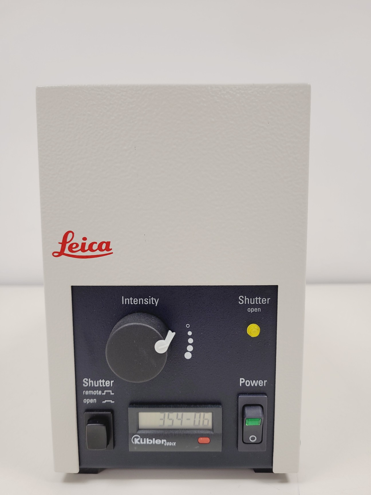 Image of Leica DMi8 Inverted Microscope w/ Tiltable Transmitted Light Arm & 5 x Objective