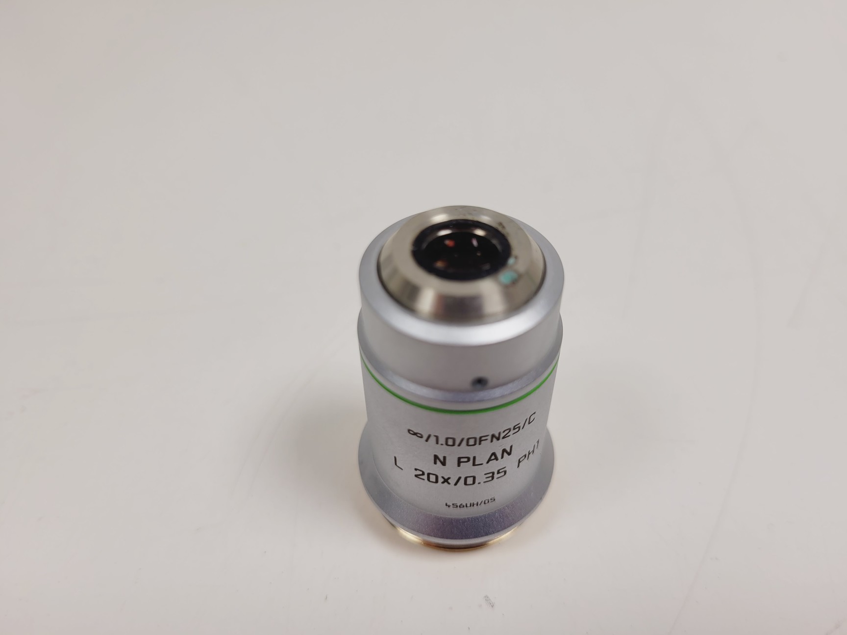 Image of Leica DMi8 Inverted Microscope w/ Tiltable Transmitted Light Arm & 5 x Objective