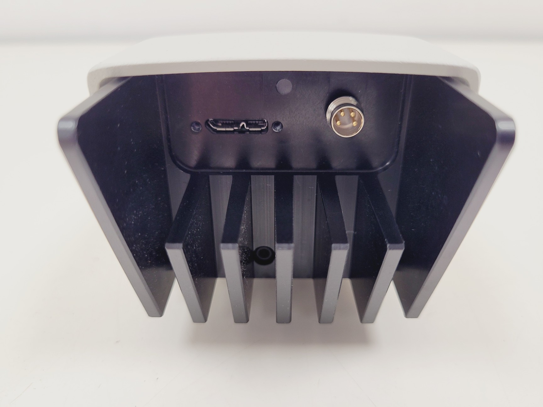 Image of Leica DMi8 Inverted Microscope w/ Tiltable Transmitted Light Arm & 5 x Objective