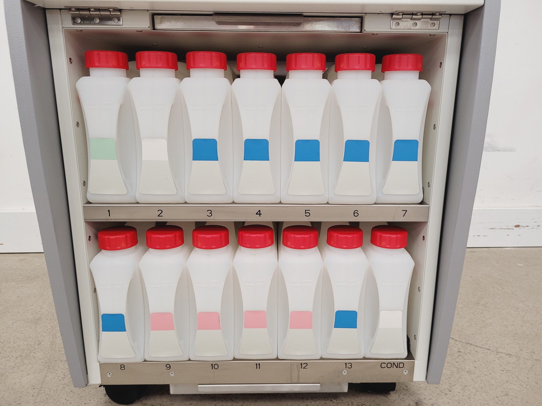 Image of Leica HistoCore PEARL Tissue Processor With HistoCore Arcadia H & C Lab