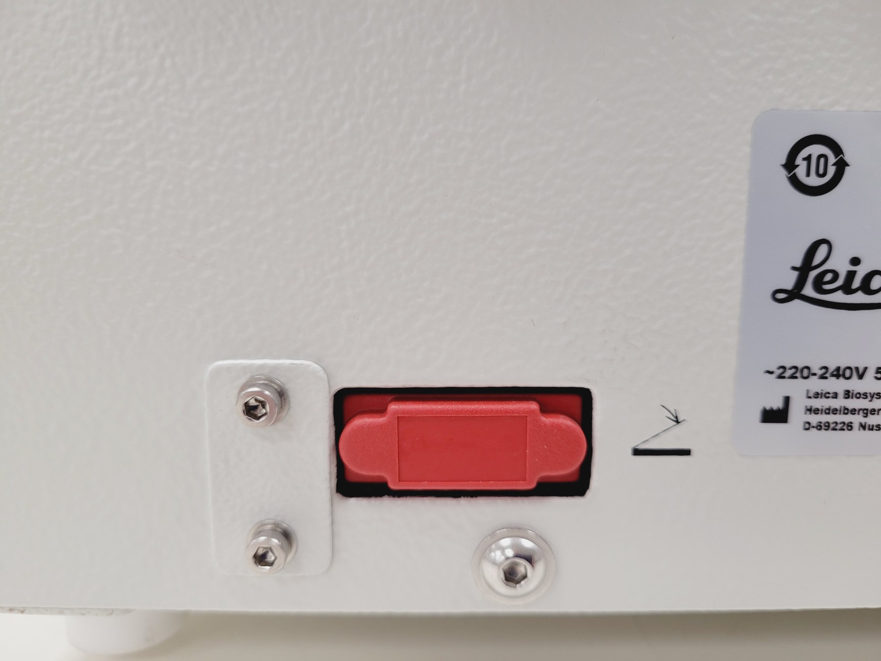 Image of Leica HistoCore PEARL Tissue Processor With HistoCore Arcadia H & C Lab (2022)