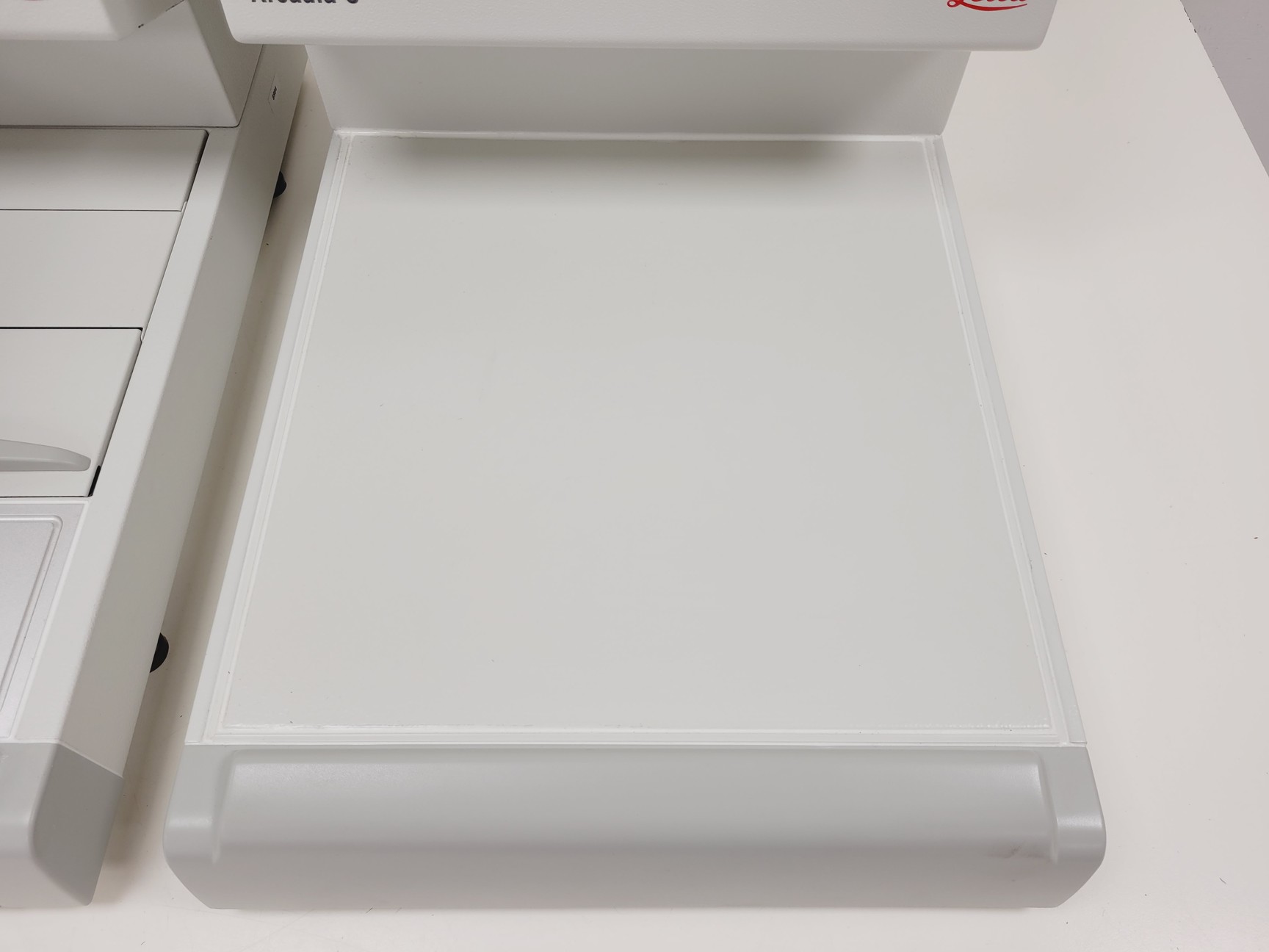Image of Leica HistoCore PEARL Tissue Processor With HistoCore Arcadia H & C Lab (2022)