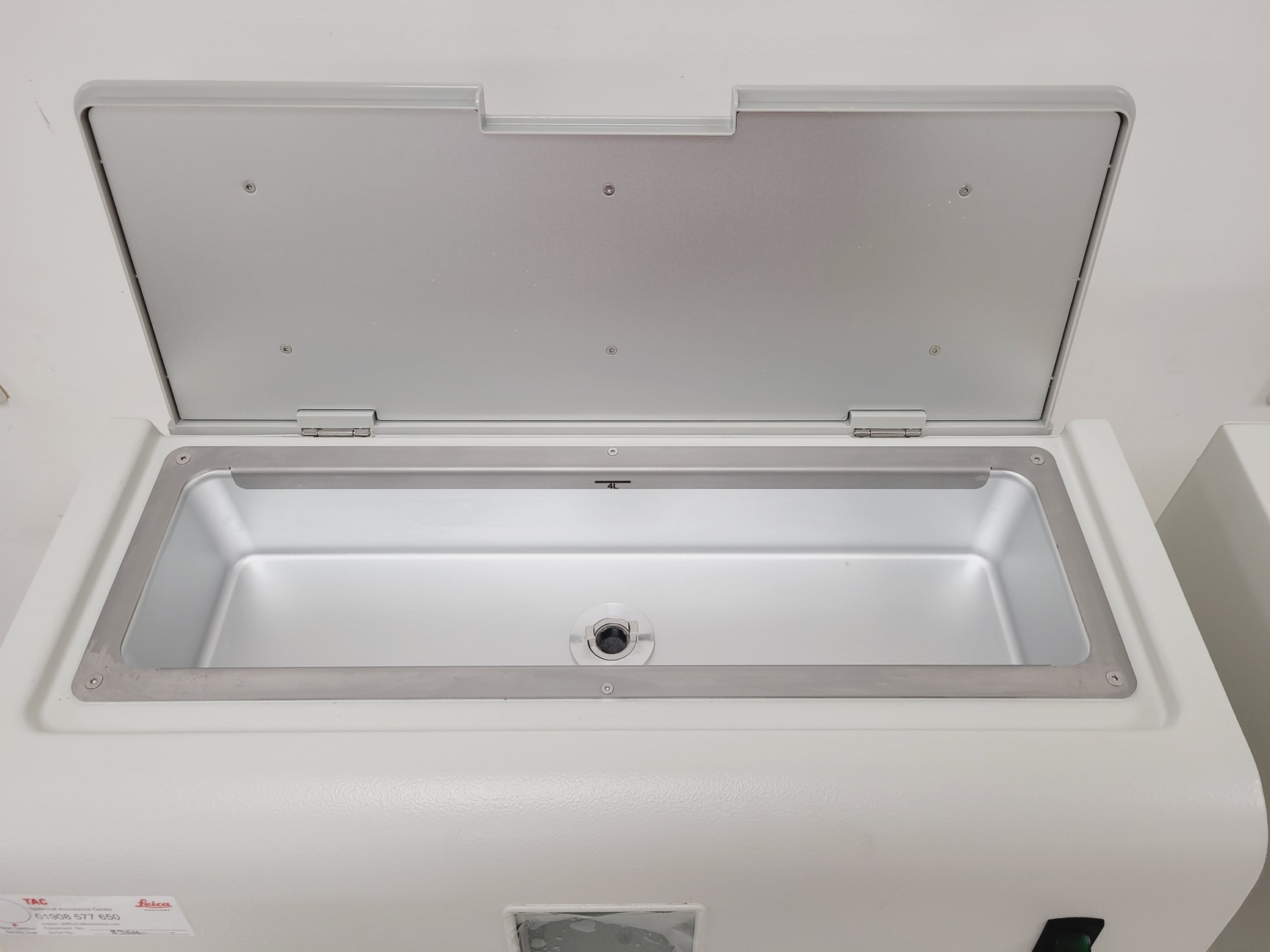Image of Leica HistoCore PEARL Tissue Processor With HistoCore Arcadia H & C Lab