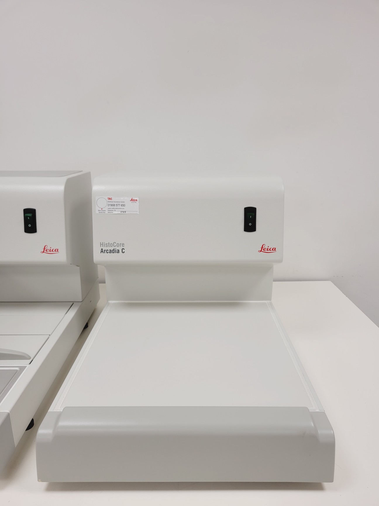 Image of Leica HistoCore PEARL Tissue Processor With HistoCore Arcadia H & C Lab (2022)