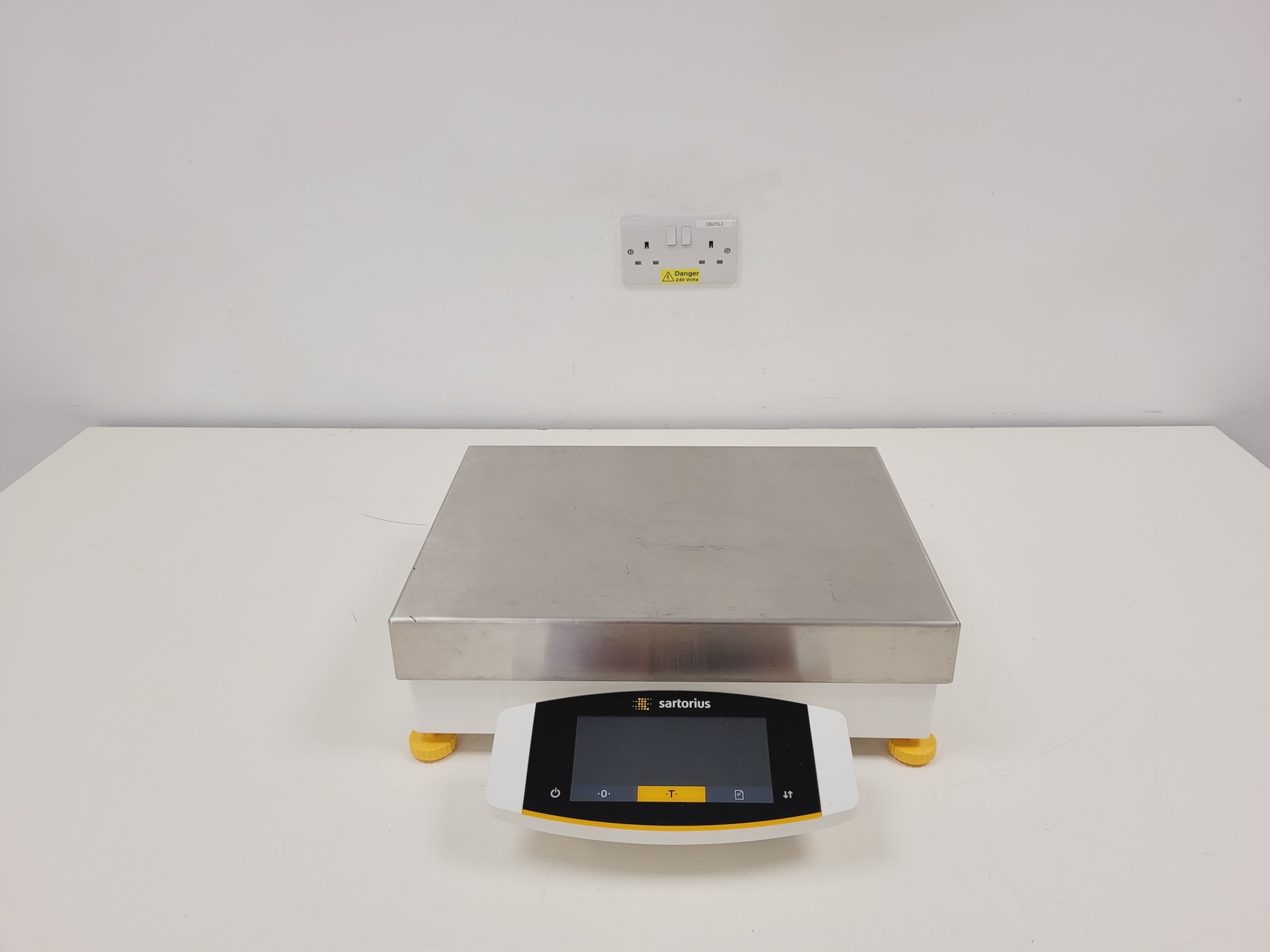 Image of Sartorius Cubis MCE36200S-2S00-0 36.2kg Max Weight Balance
