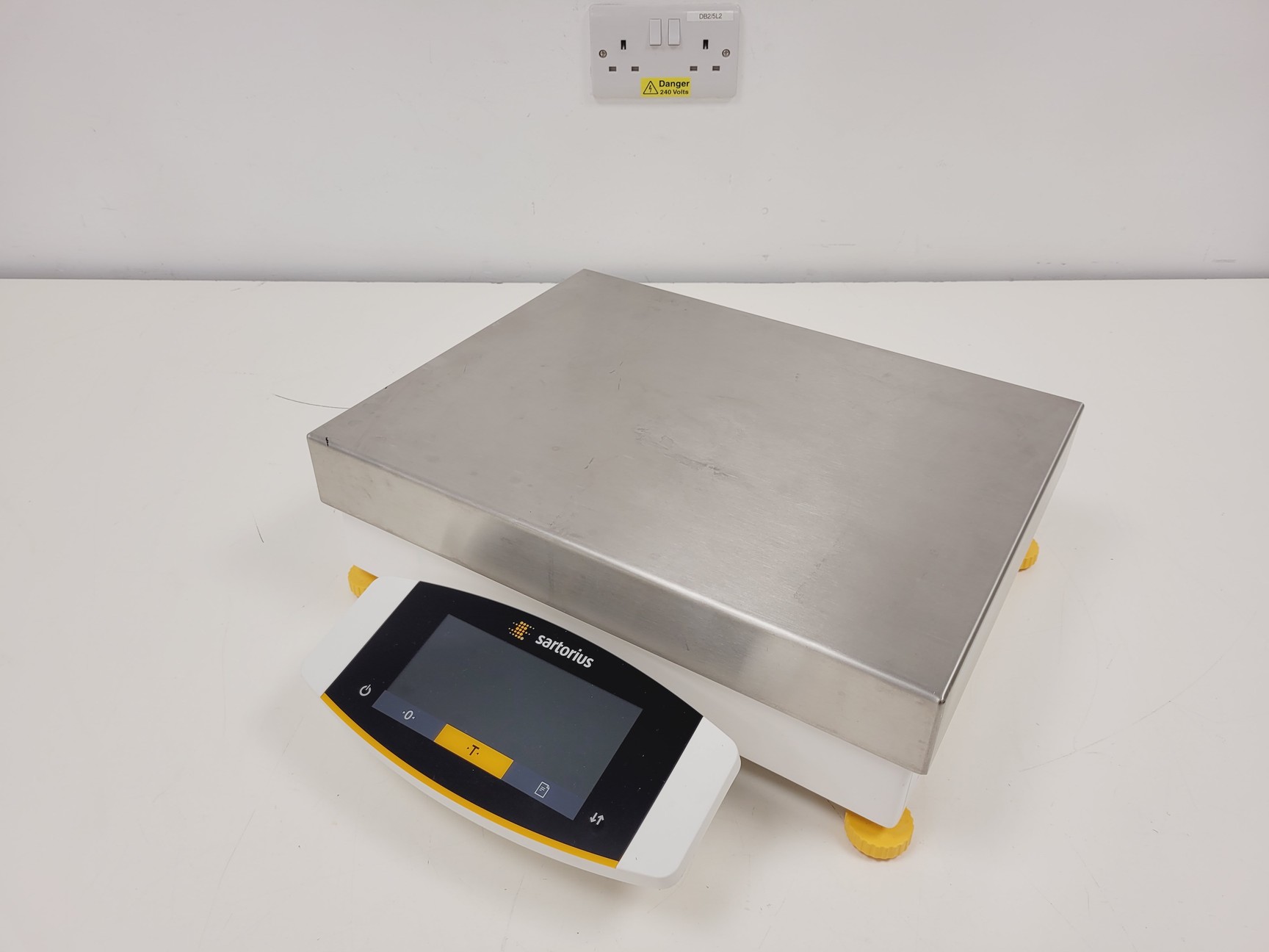 Image of Sartorius Cubis MCE36200S-2S00-0 36.2kg Max Weight Balance