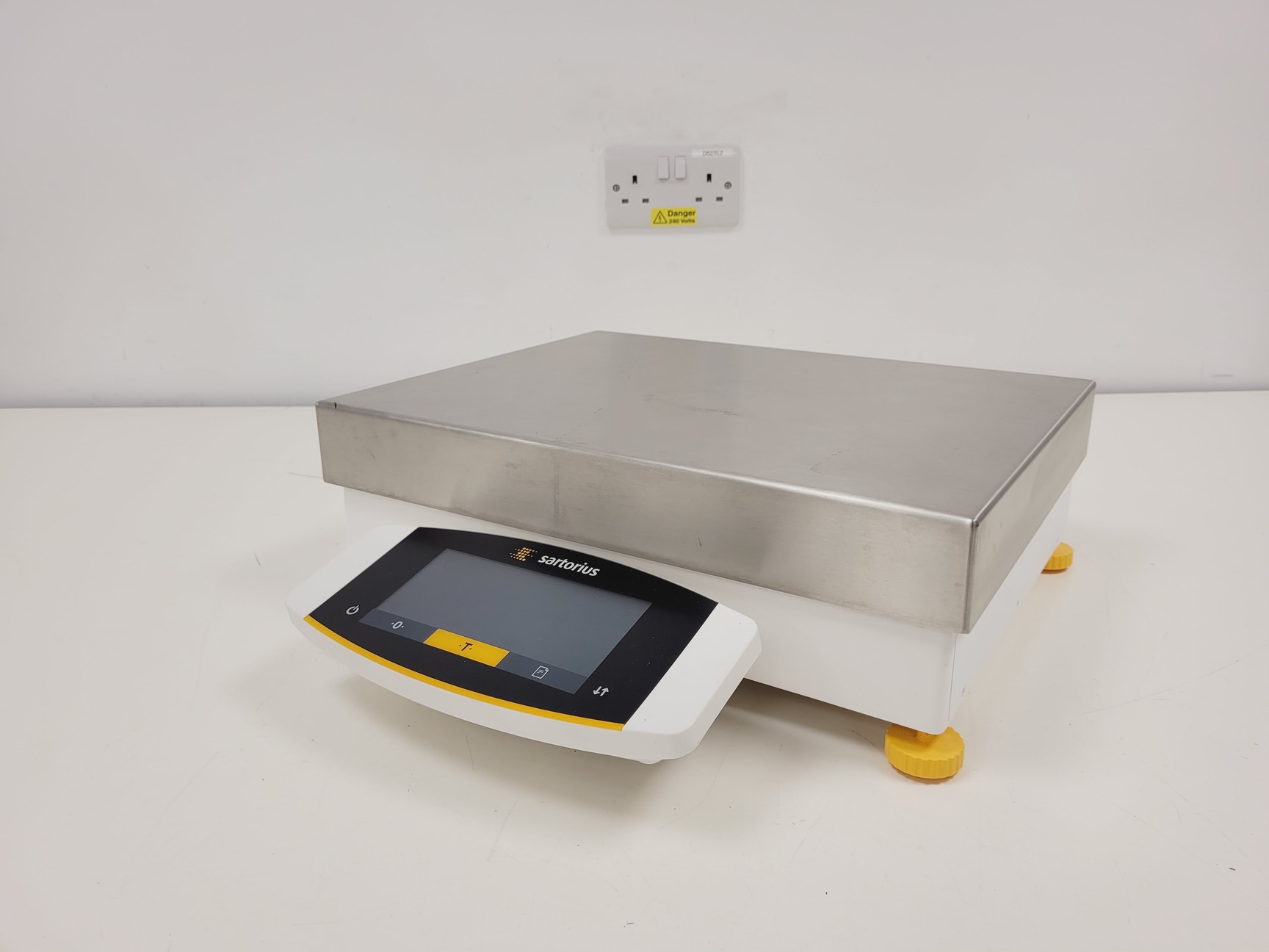 Image of Sartorius Cubis MCE36200S-2S00-0 36.2kg Max Weight Balance