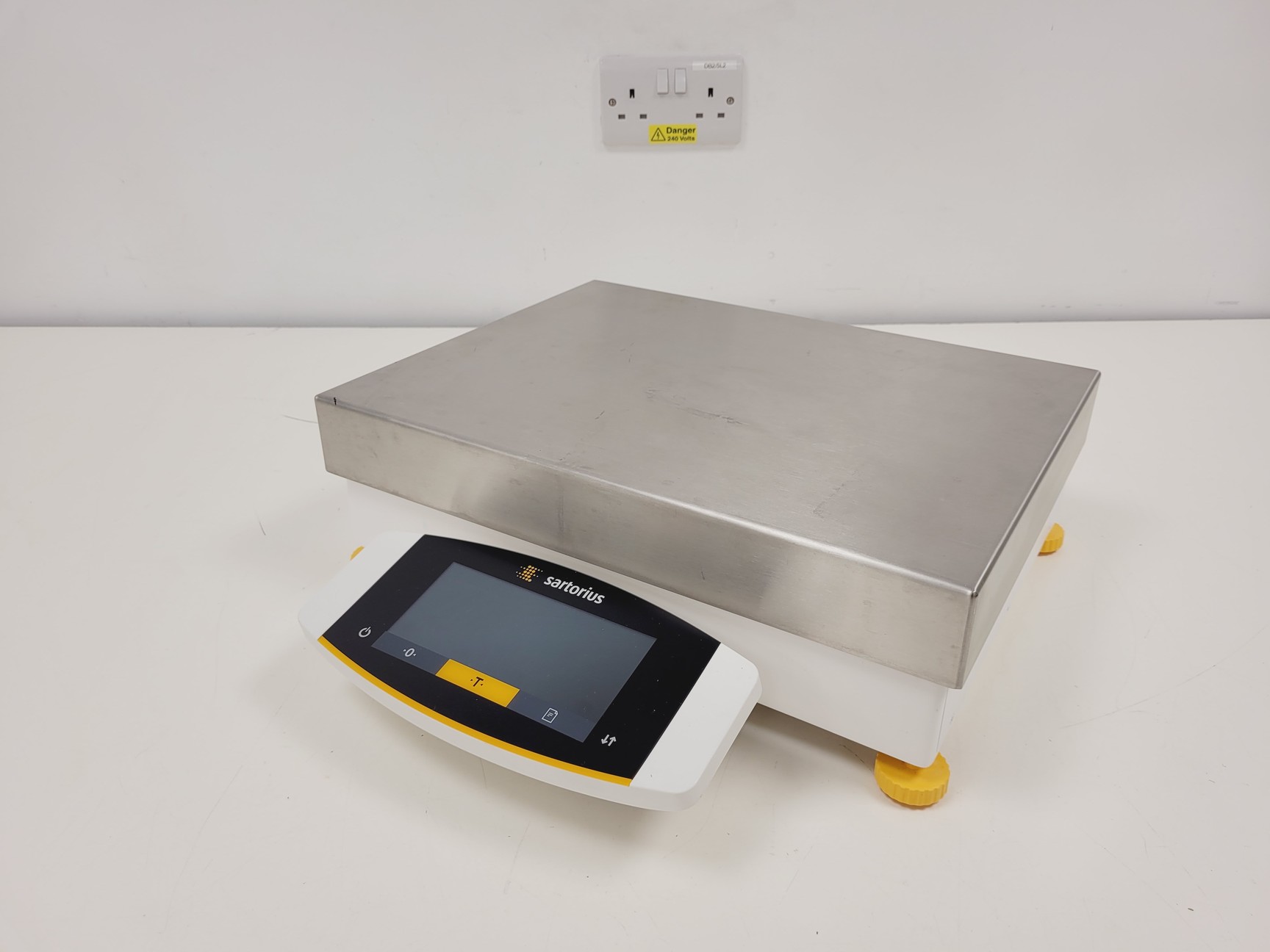 Image of Sartorius Cubis MCE36200S-2S00-0 36.2kg Max Weight Balance