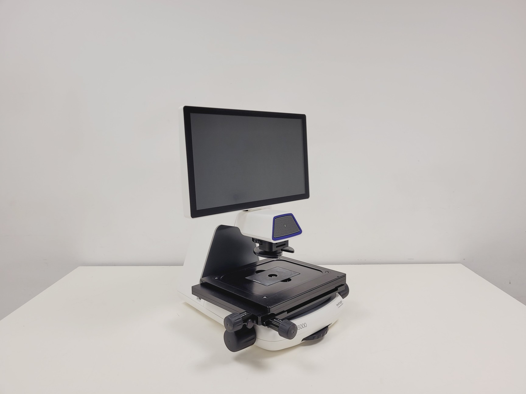 Image of Invitrogen By Thermo Fisher Scientific EVOS M5000 Imaging System Lab