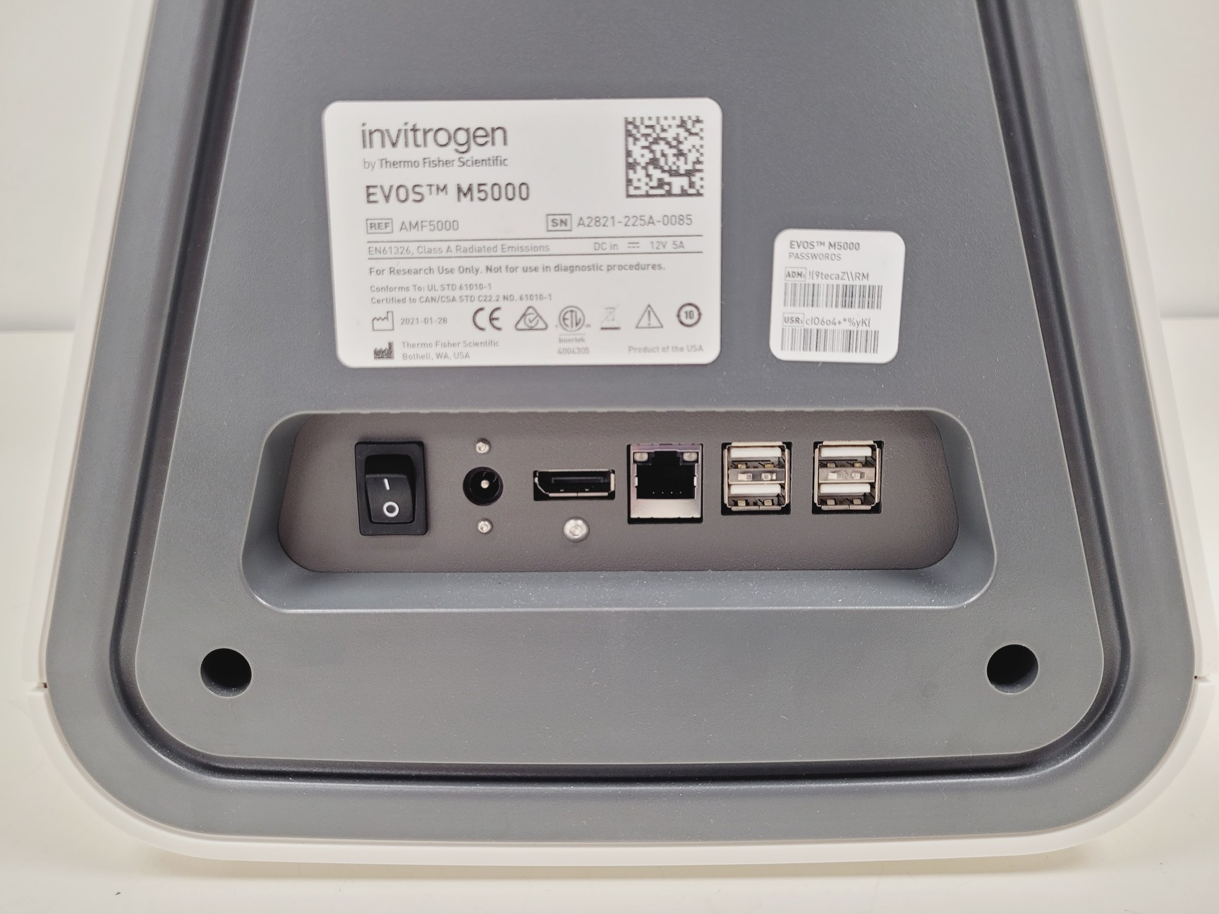 Image of Invitrogen By Thermo Fisher Scientific EVOS M5000 Imaging System Lab