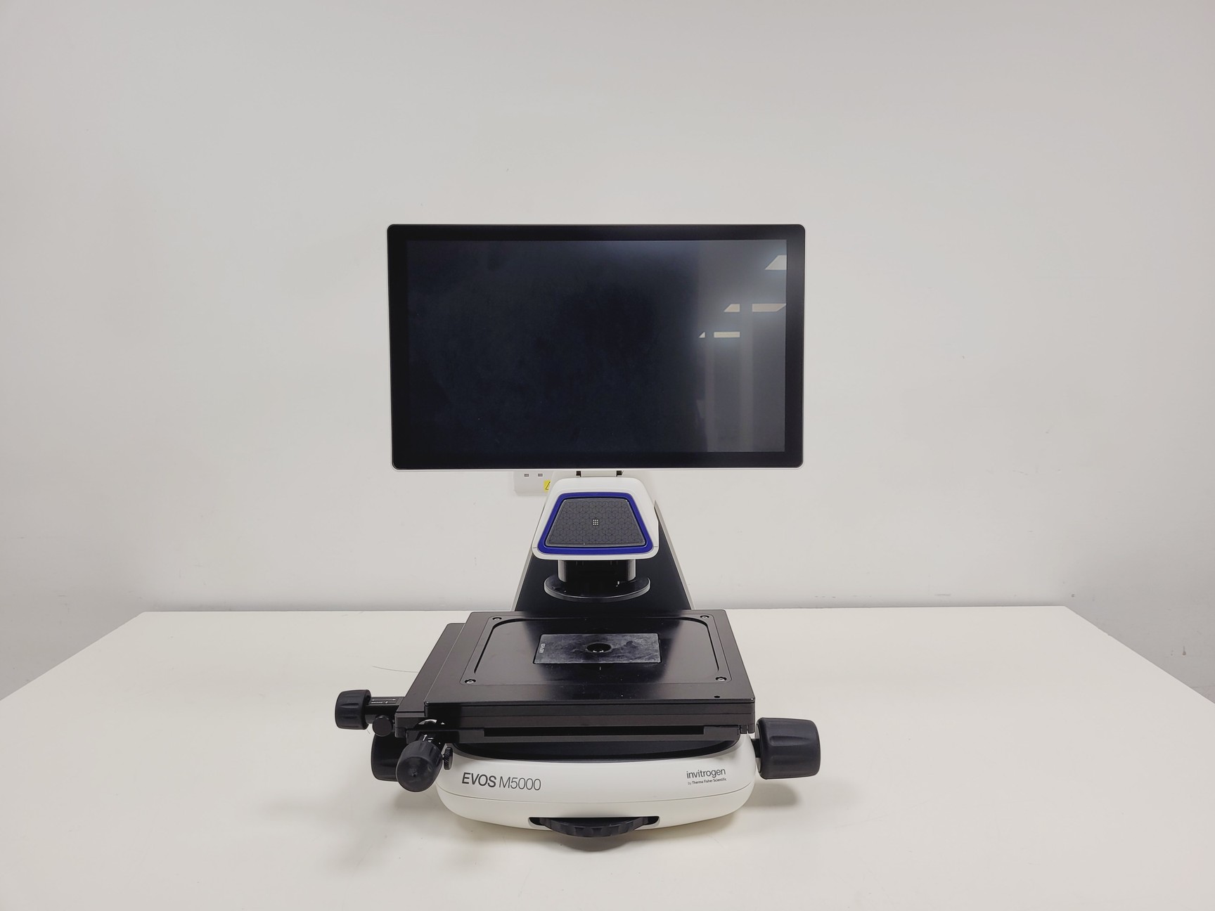 Image of Invitrogen By Thermo Fisher Scientific EVOS M5000 Imaging System Lab