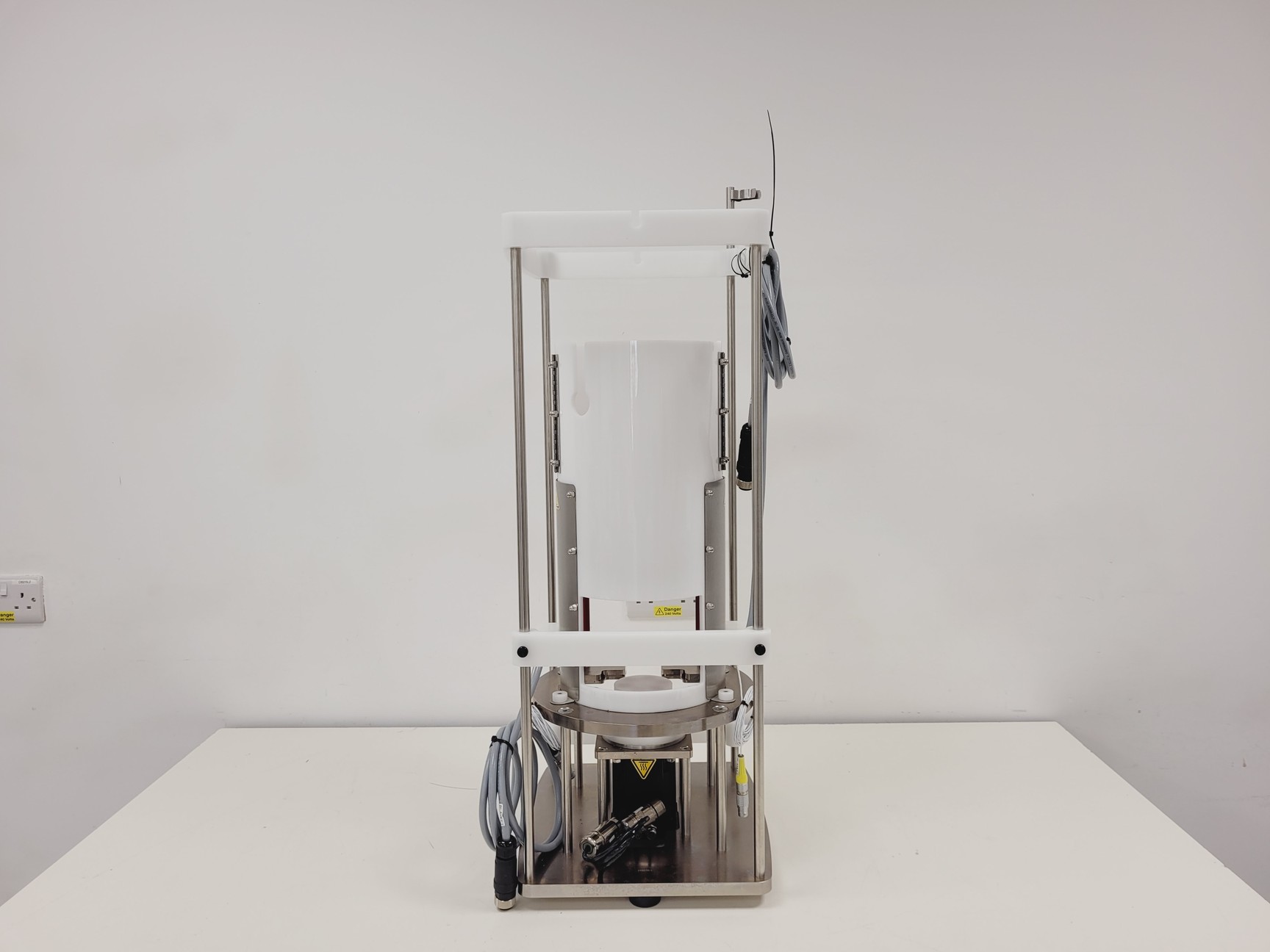 Image of Cytiva Xcellerex XDR-10 SLAVE MAX Benchtop Bioreactor System