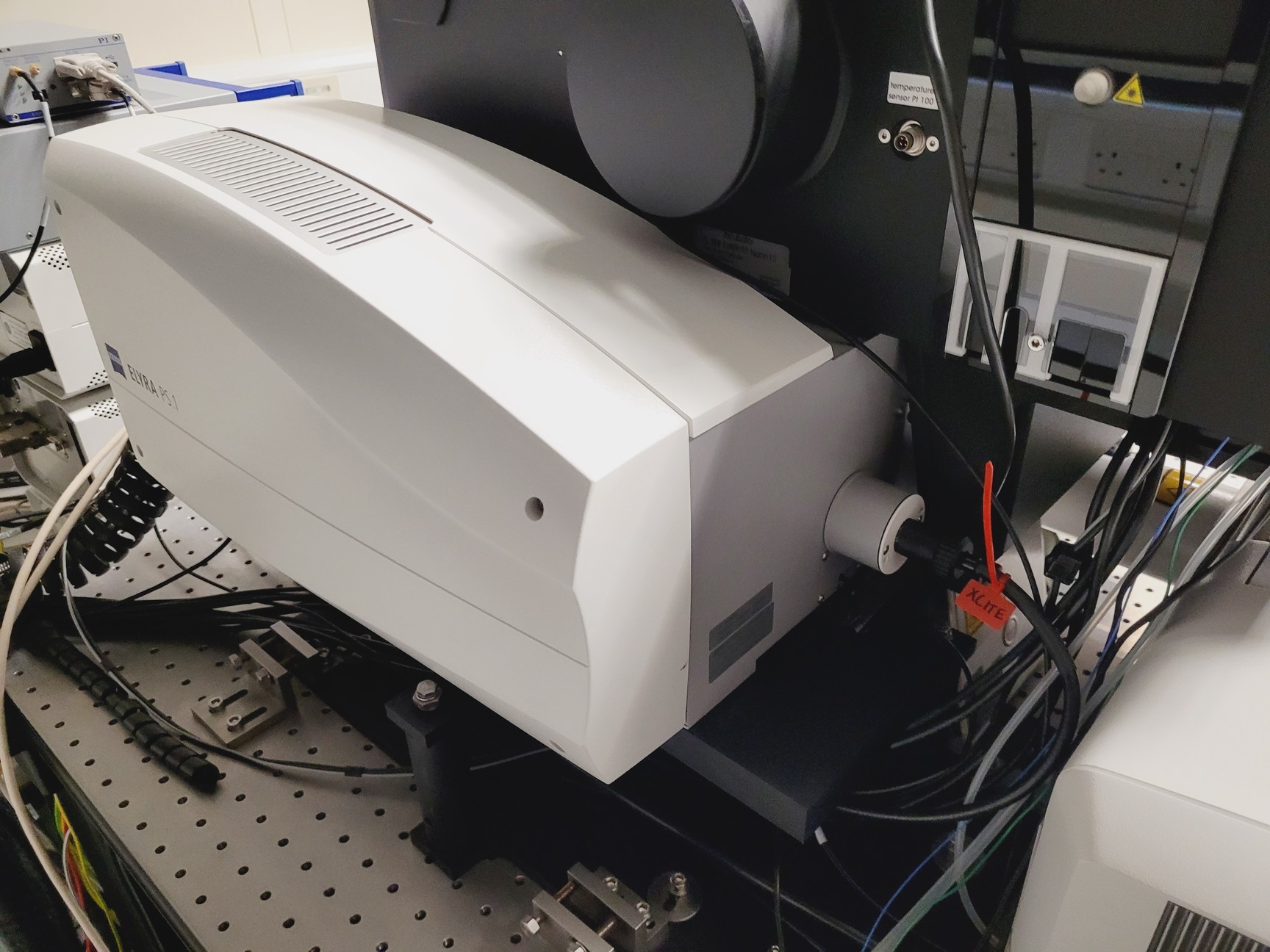 Image of Zeiss LSM710 Confocal with Elyra PS.1 Superresolution Microscope