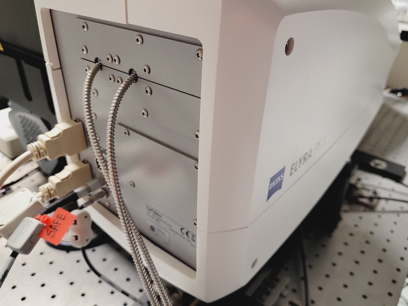 Image of Zeiss LSM710 Confocal with Elyra PS.1 Superresolution Microscope