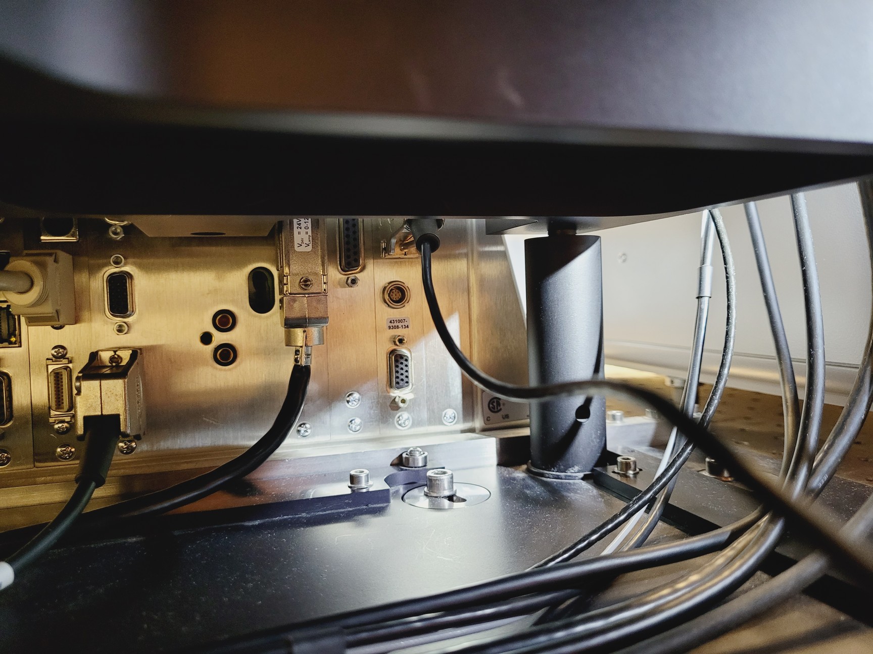 Image of Zeiss LSM710 Confocal with Elyra PS.1 Superresolution Microscope