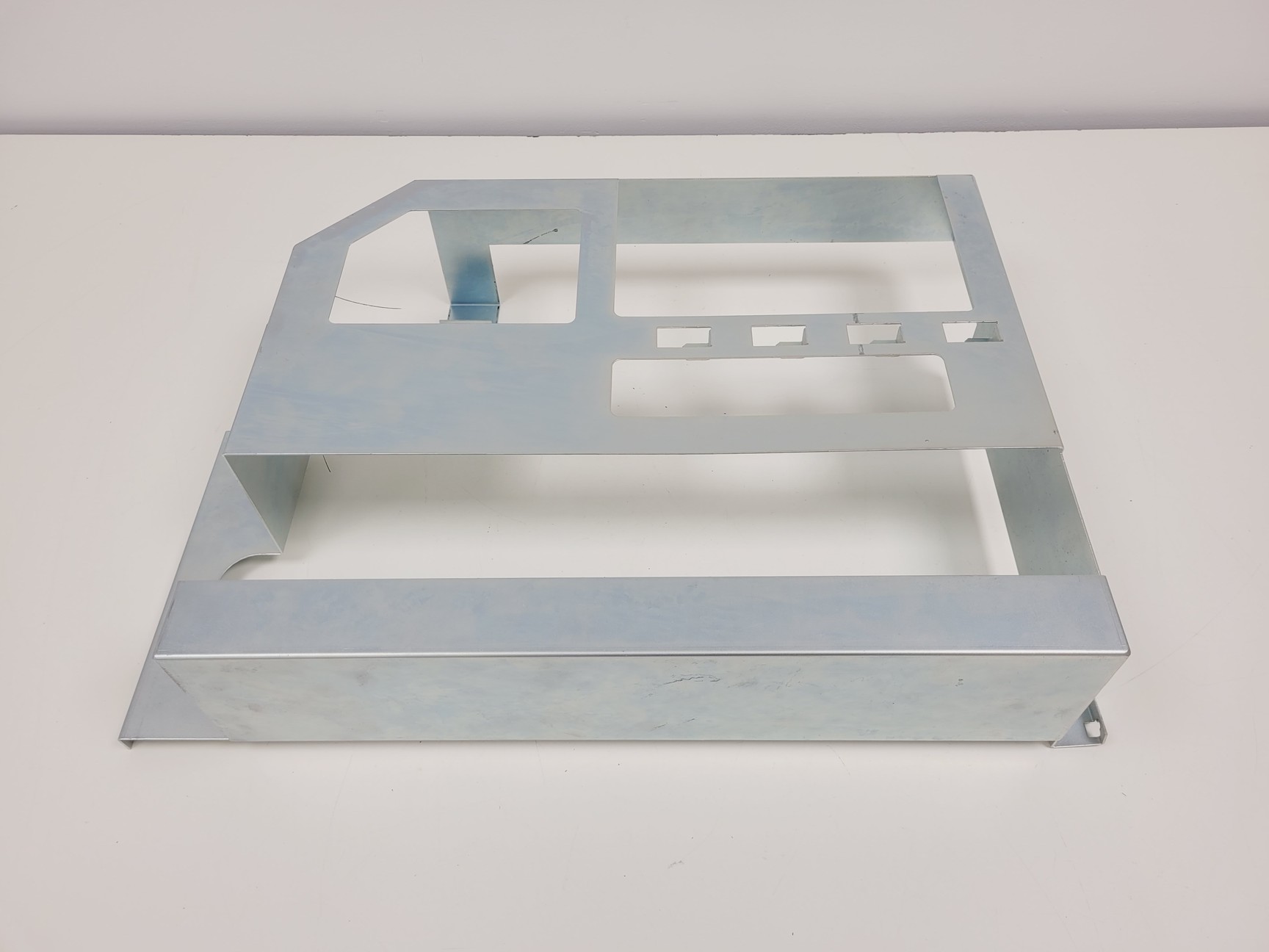 Image of Beckman Coulter MoFlo Laser Cytomation System w/ MSC Class II Safety Cabinet S/R
