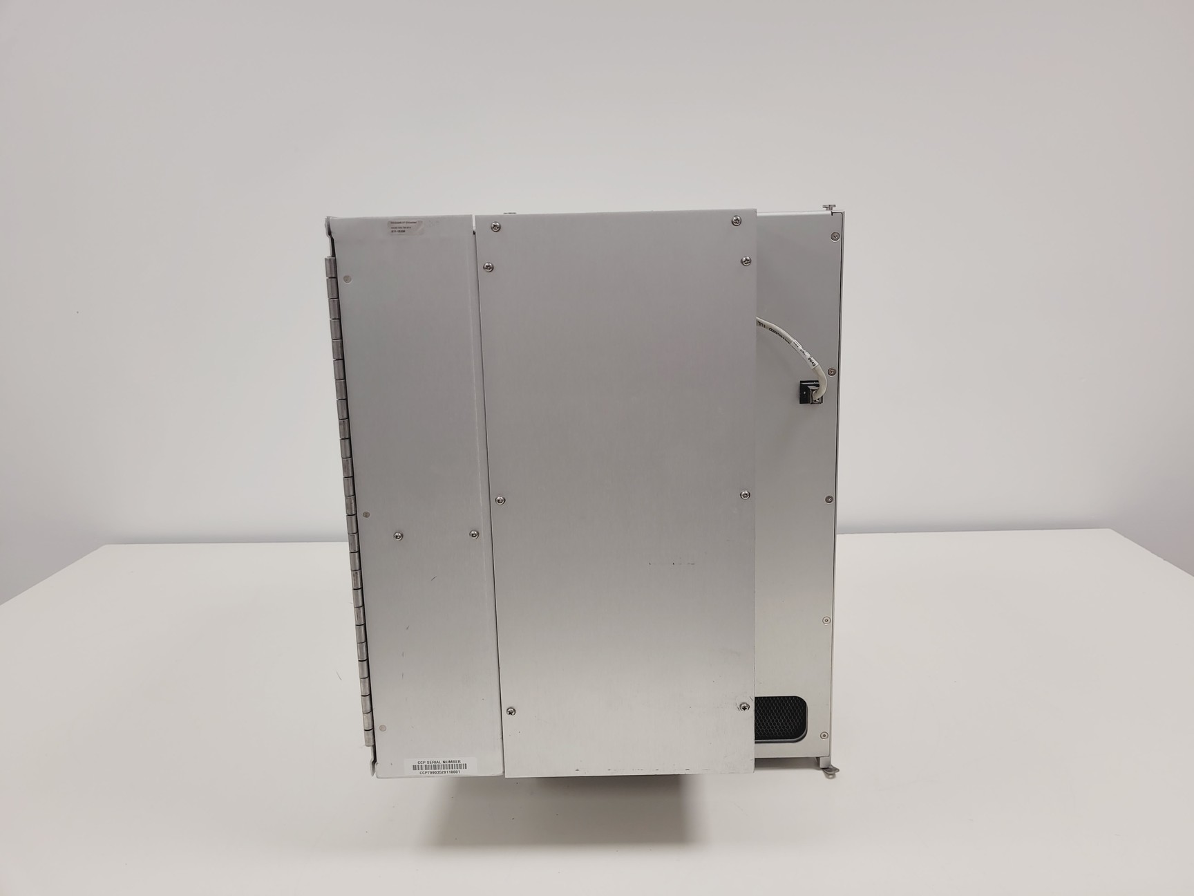 Image of Beckman Coulter MoFlo Laser Cytomation System w/ MSC Class II Safety Cabinet S/R