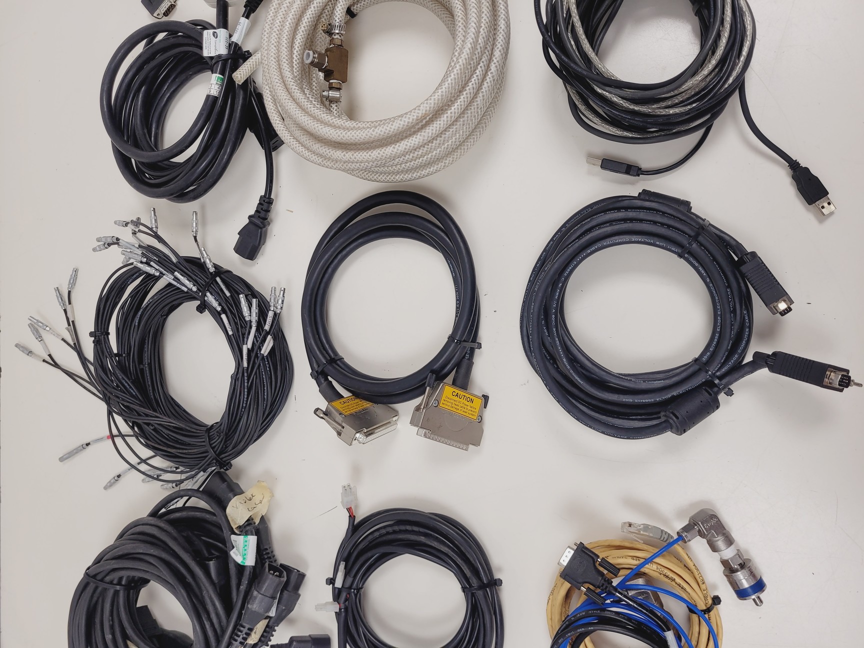 Image of Beckman Coulter MoFlo Laser Cytomation System w/ MSC Class II Safety Cabinet S/R