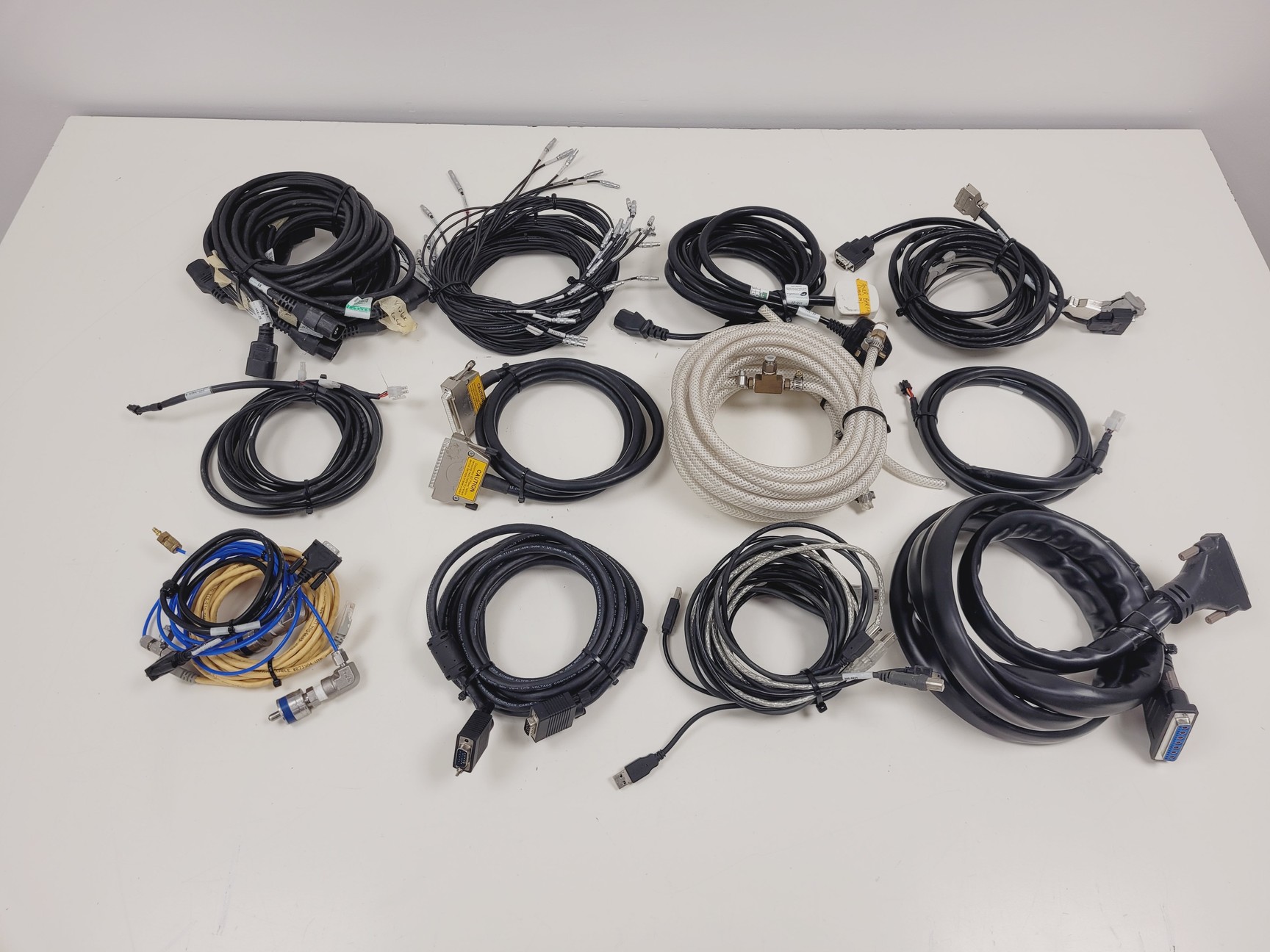 Image of Beckman Coulter MoFlo Laser Cytomation System w/ MSC Class II Safety Cabinet S/R