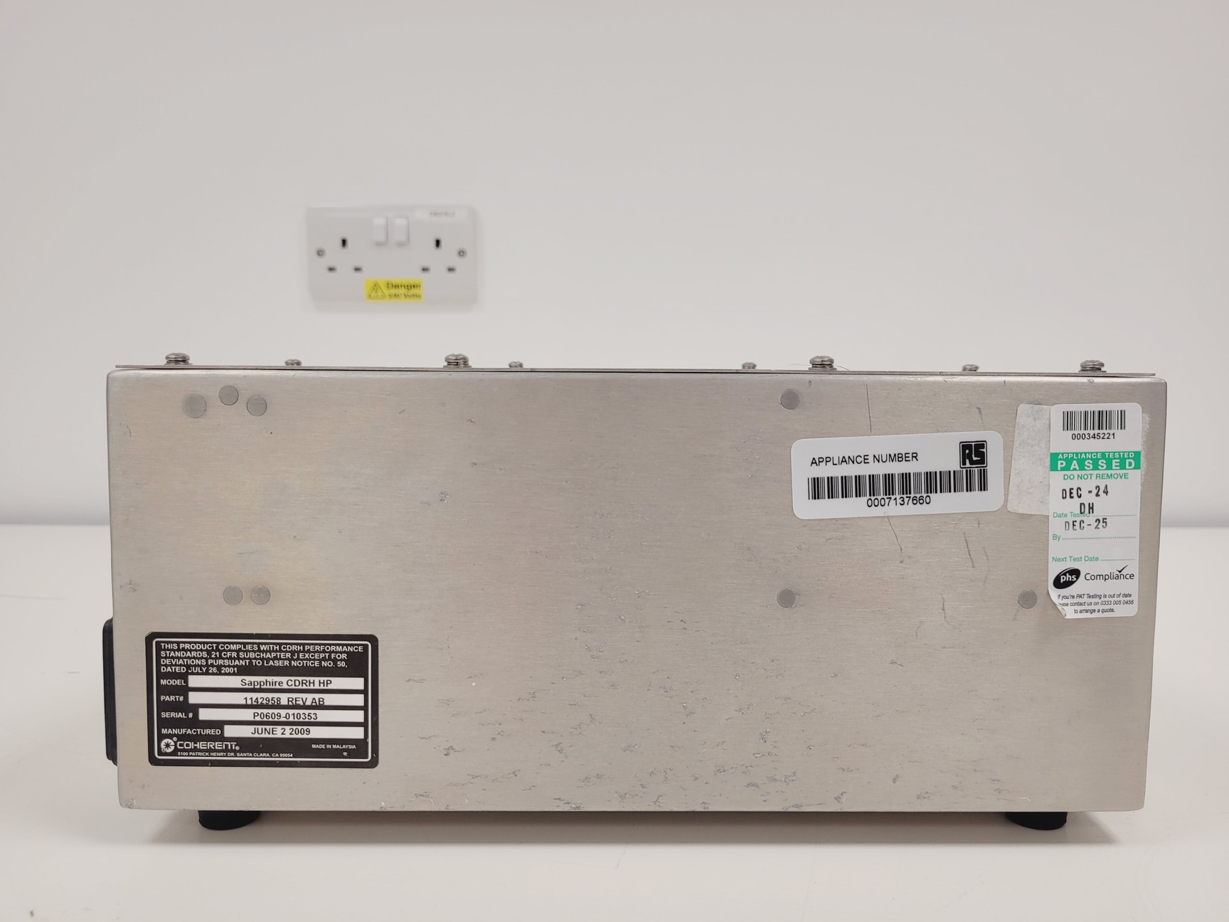 Image of Beckman Coulter MoFlo Laser Cytomation System w/ MSC Class II Safety Cabinet S/R
