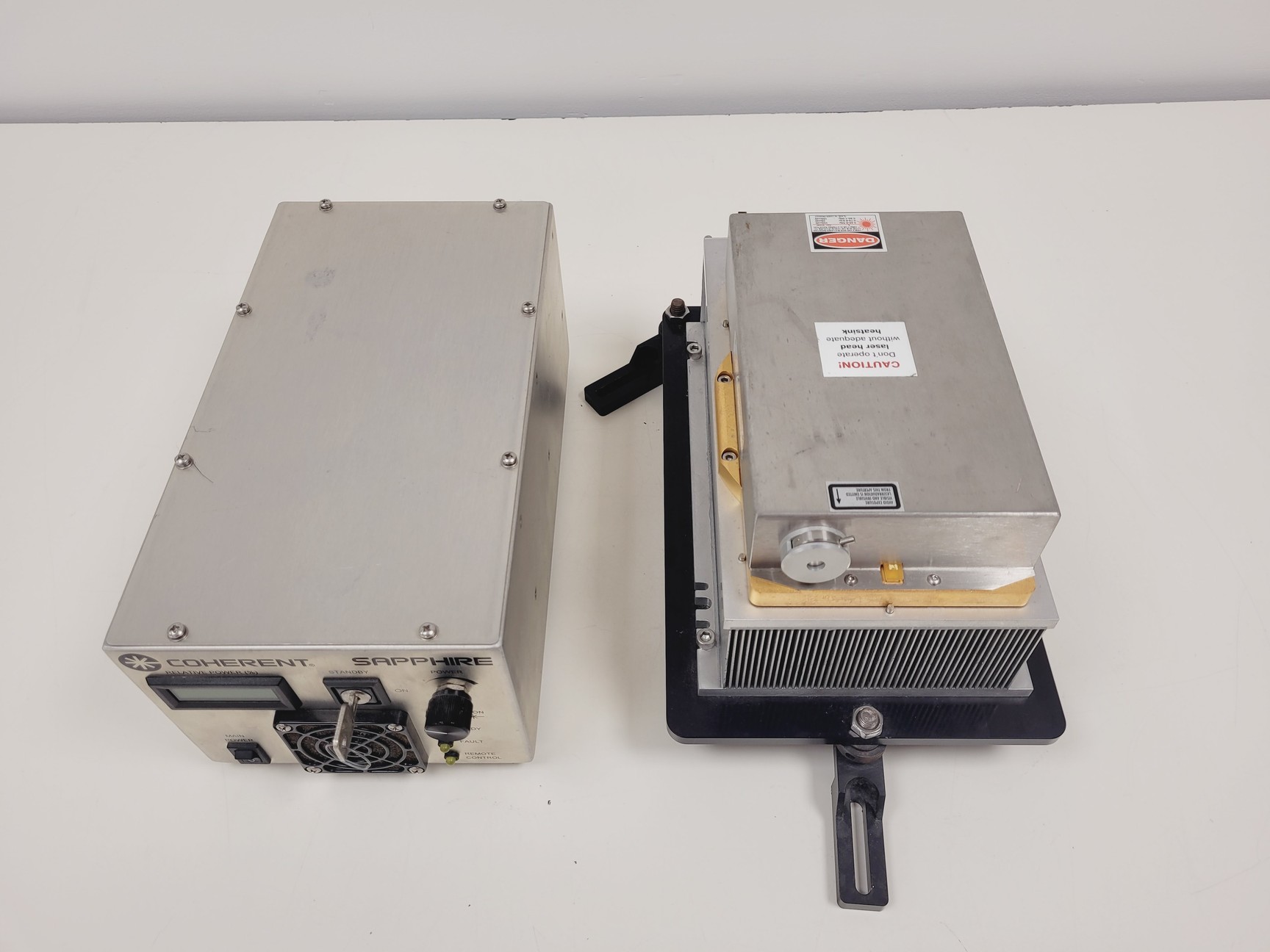 Image of Beckman Coulter MoFlo Laser Cytomation System w/ MSC Class II Safety Cabinet S/R