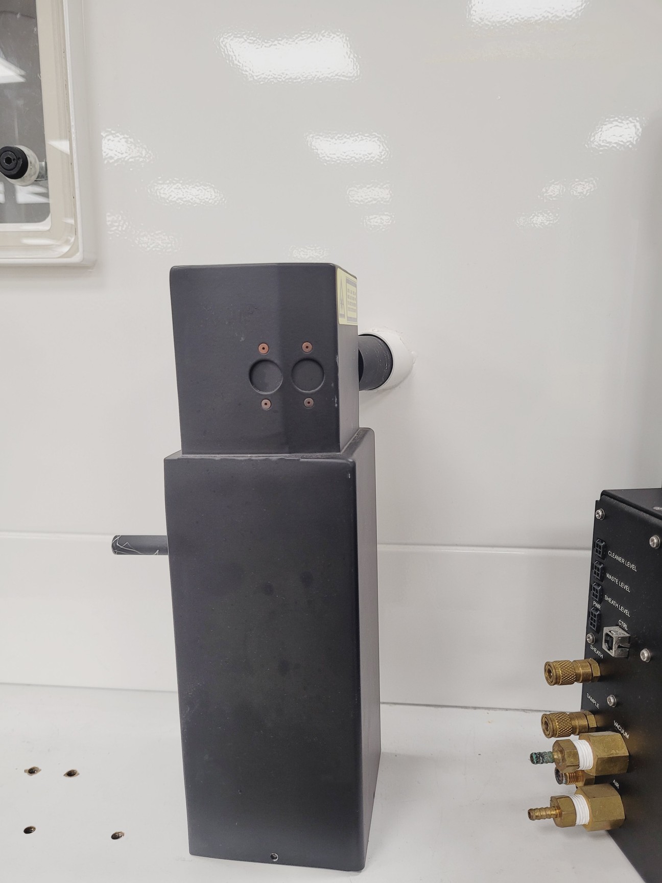 Image of Beckman Coulter MoFlo Laser Cytomation System w/ MSC Class II Safety Cabinet S/R