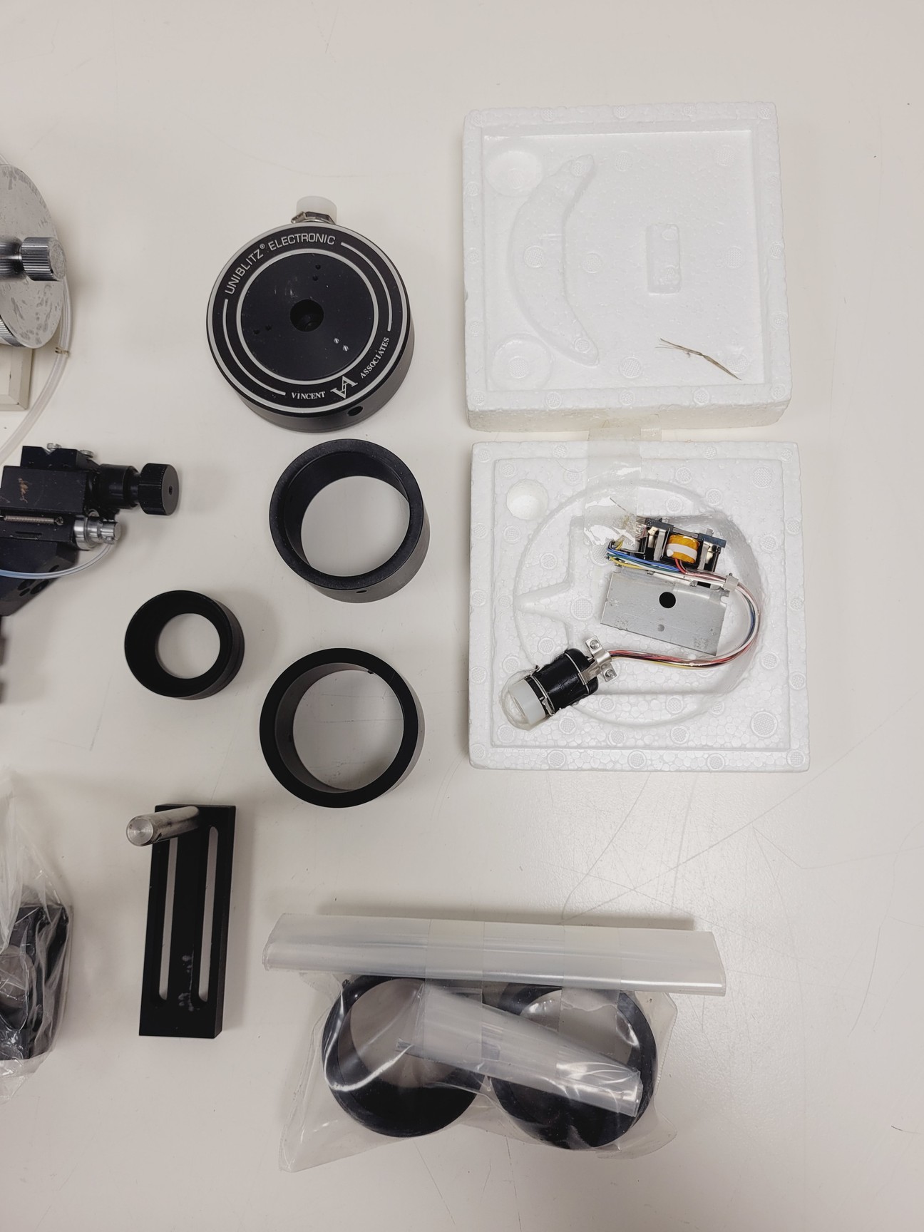 Image of Olympus IX-70 Inverted Confocal Microscope System with LSR UltraVIEW Scanner Lab