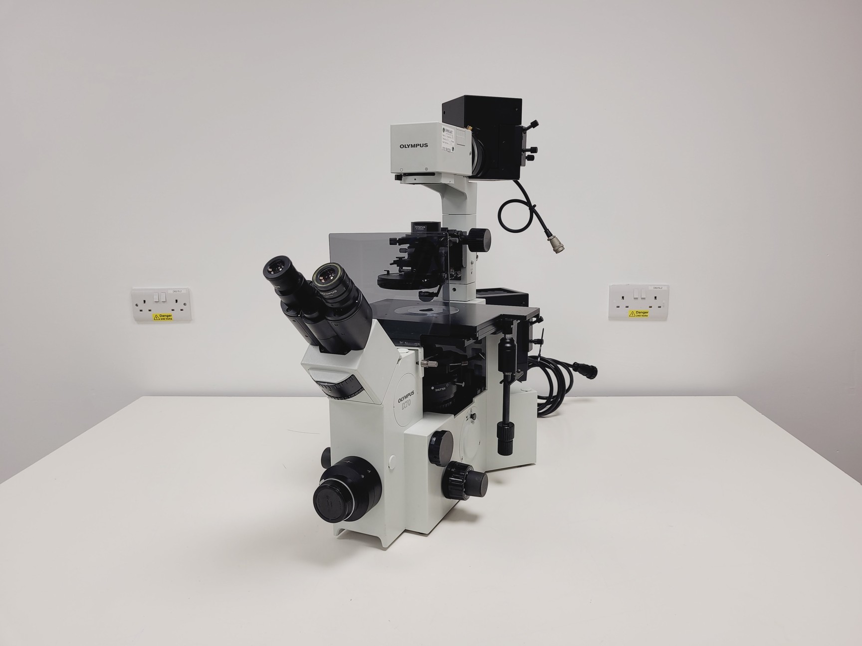 Image of Olympus IX-70 Inverted Confocal Microscope System with LSR UltraVIEW Scanner Lab