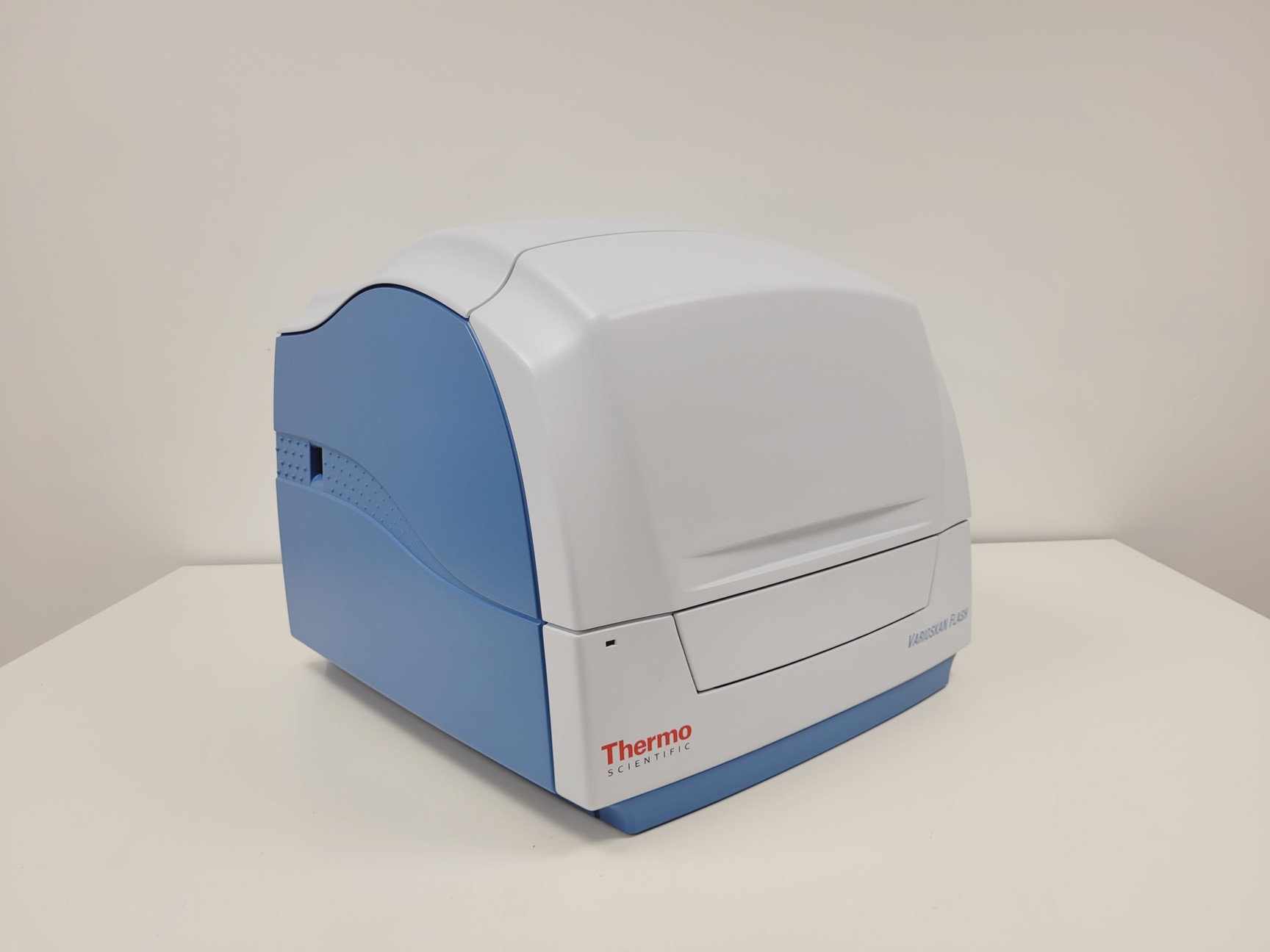 Image of Thermo Scientific Varioskan Flash 3001 Microplate Reader System S/R Lab