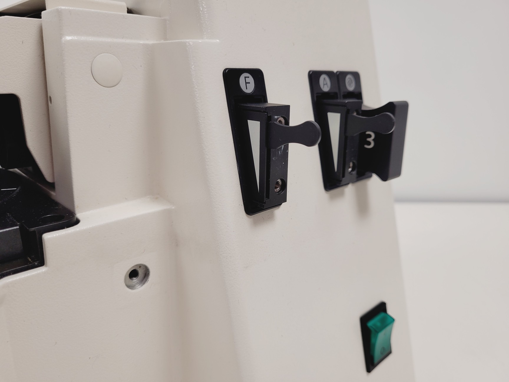 Image of Zeiss Axiovert 200M Microscope