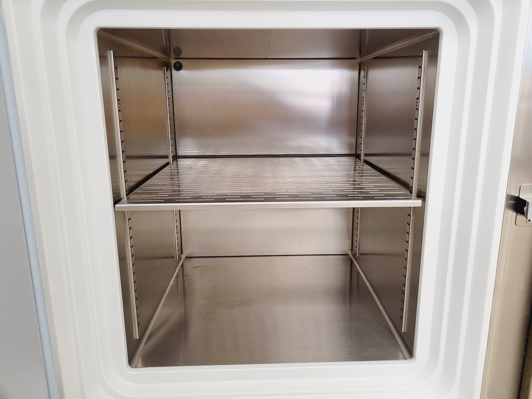 Image of Labcold Ultra-Low Temperature -80 Freezer LULT80100 - 2021