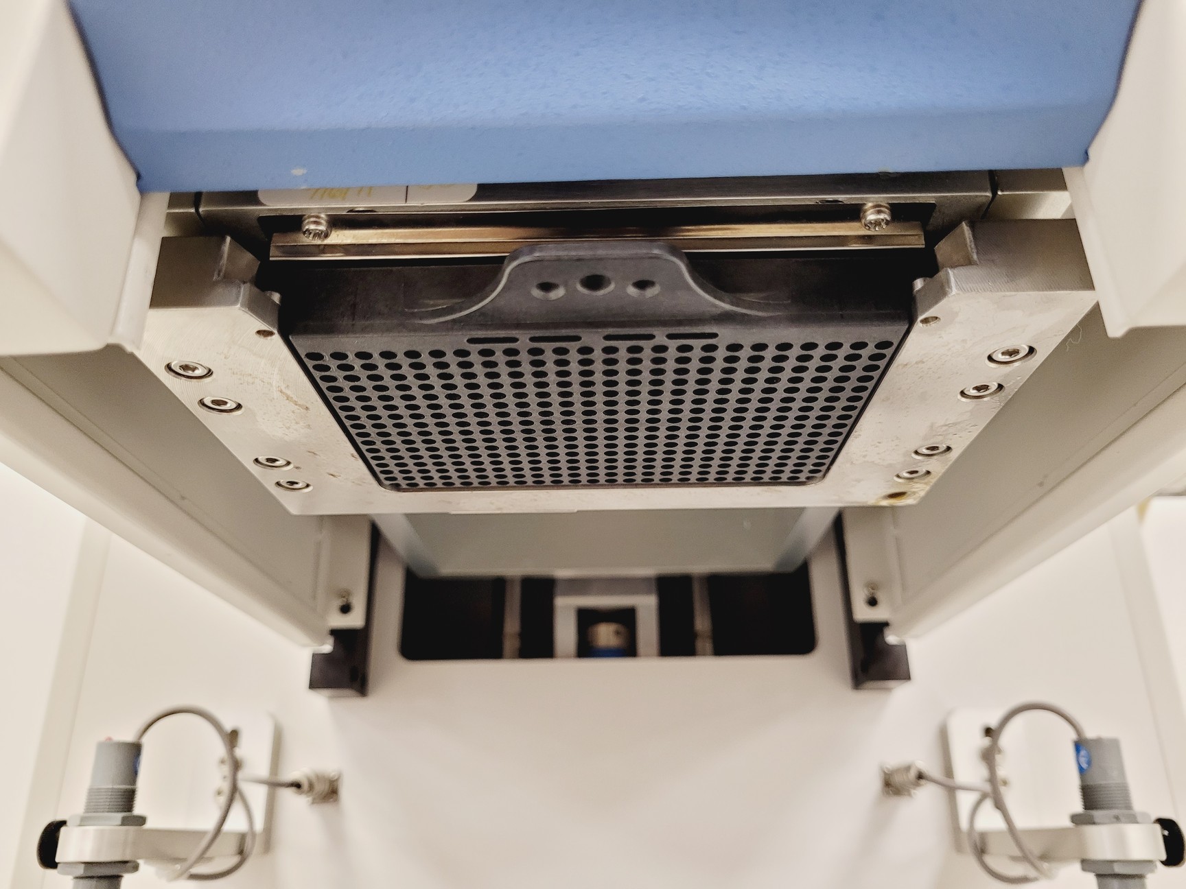 Image of Thermo Scientific Matrix PlateMate 2X3 System w/ PC & Software Lab