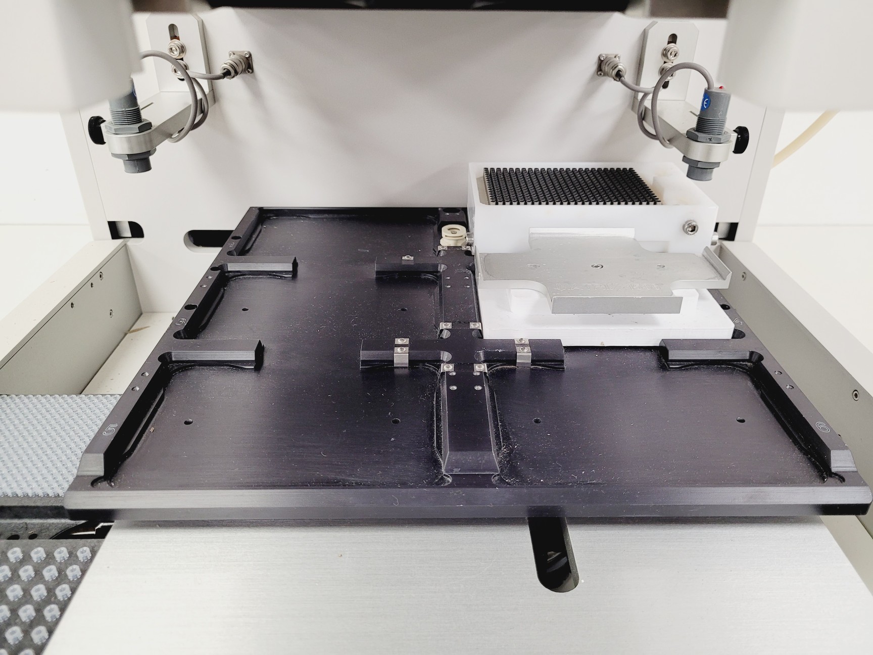 Image of Thermo Scientific Matrix PlateMate 2X3 System w/ PC & Software Lab