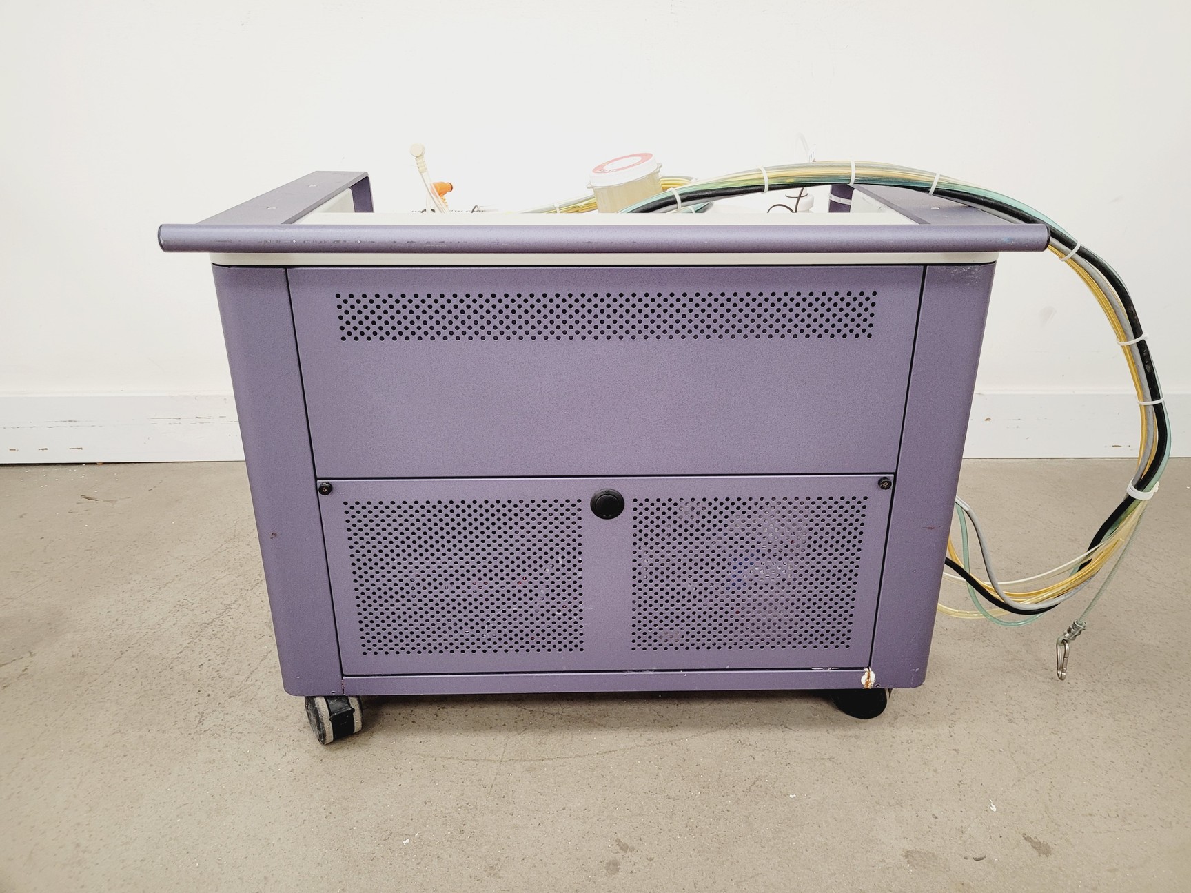 Image of BD FACSCanto II Flow Cytometer with Fluidics Cart - Spares/Repair